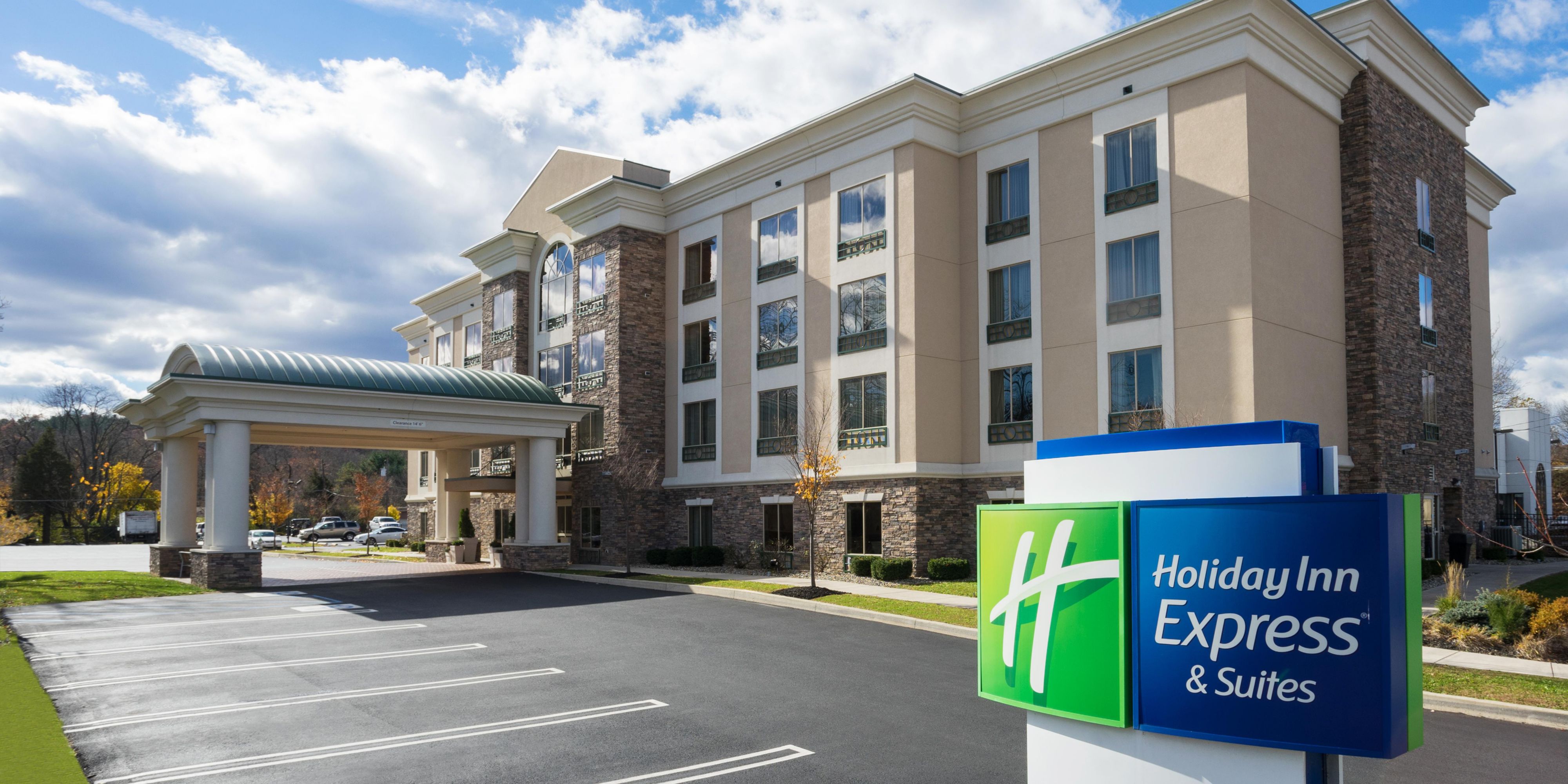 Stroudsburg Pa Hotels Near Camelback Holiday Inn Express
