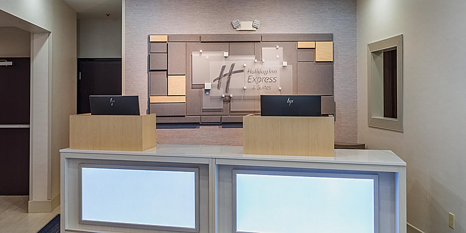 Hotels Near Providence Ri In Swansea Ma Holiday Inn Express