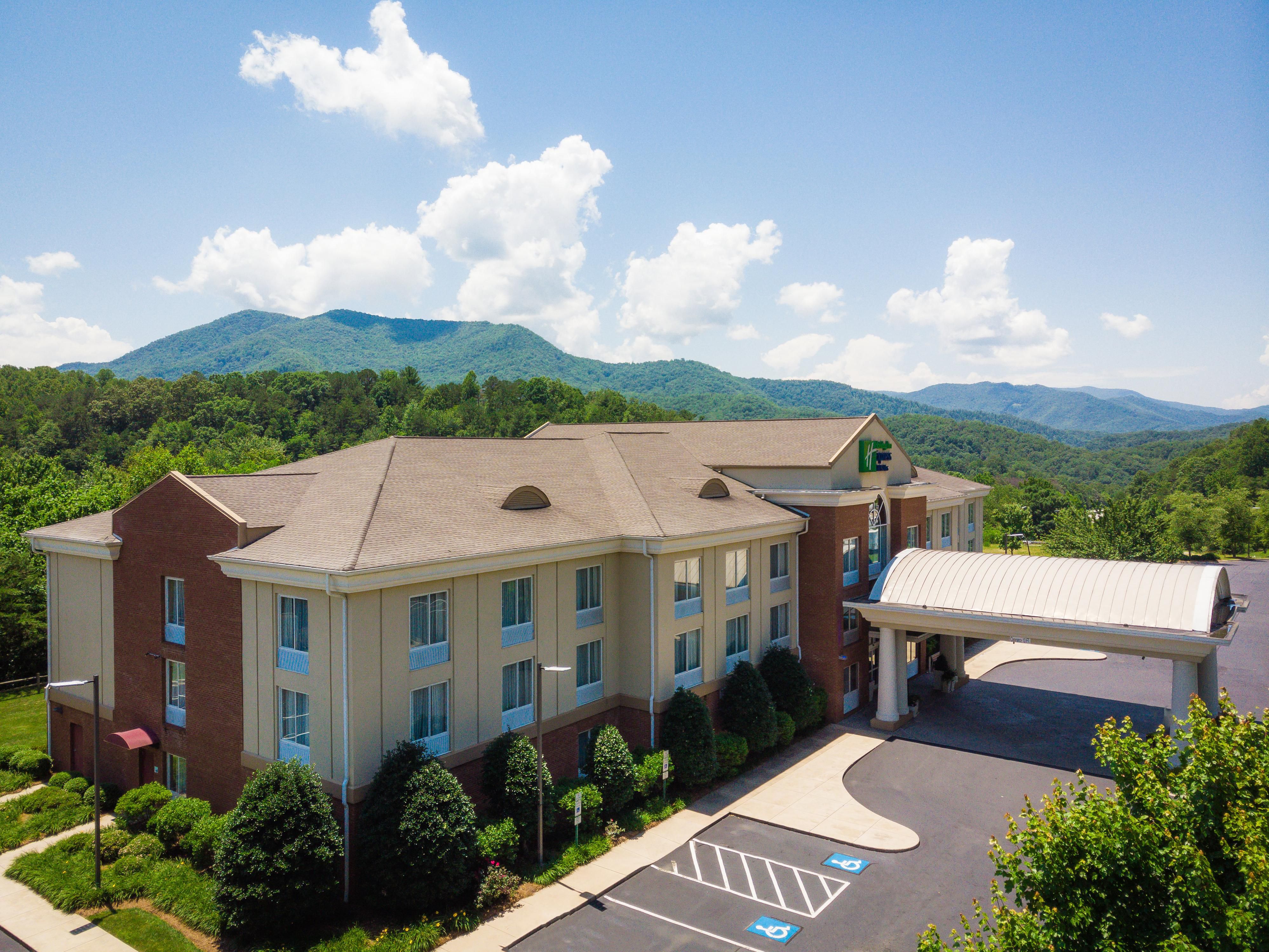 Holiday Inn Express Cherokee Hotels Budget Hotels In - 