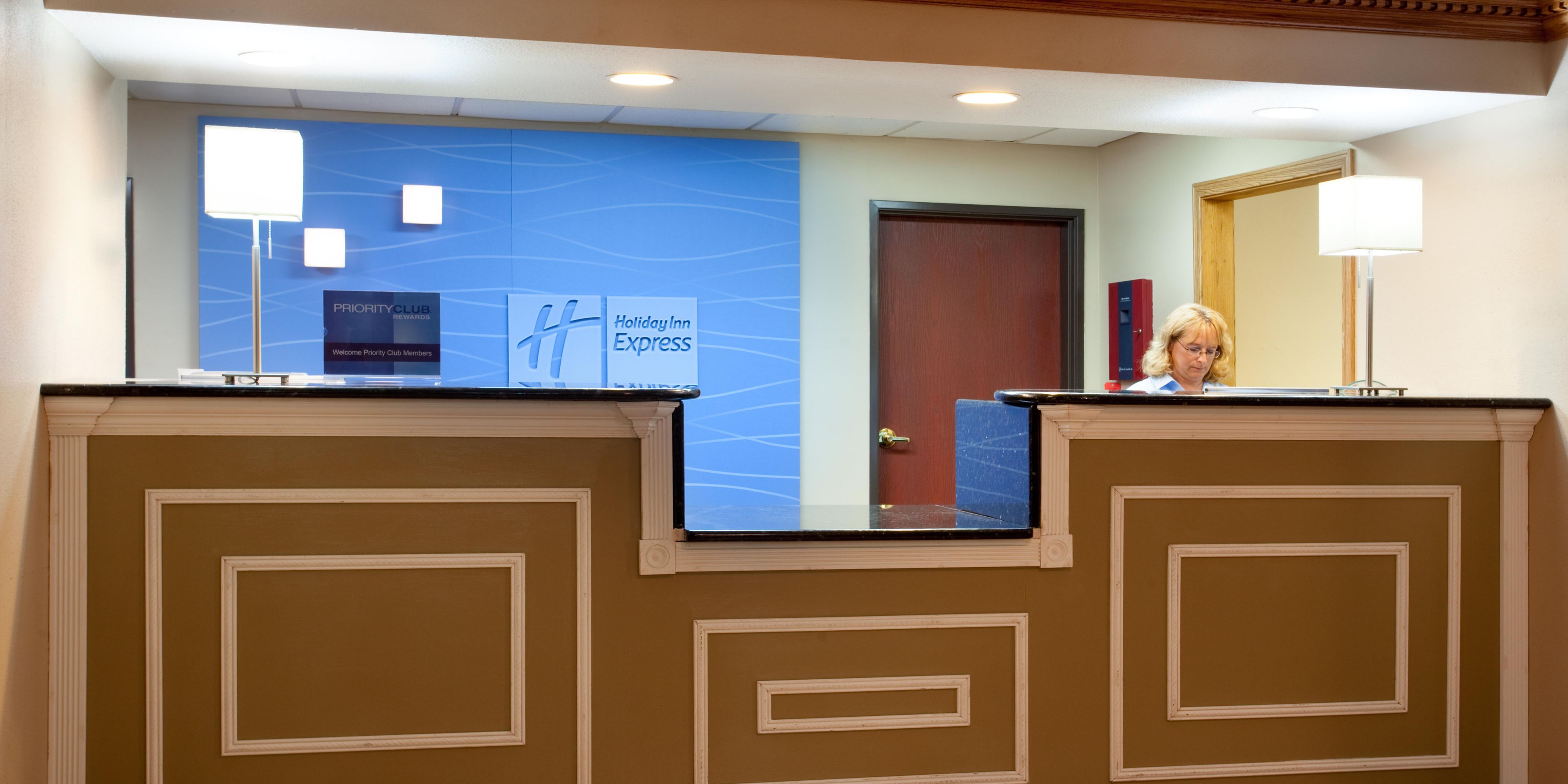 Holiday Inn Express Suites Three Rivers Hotel By Ihg