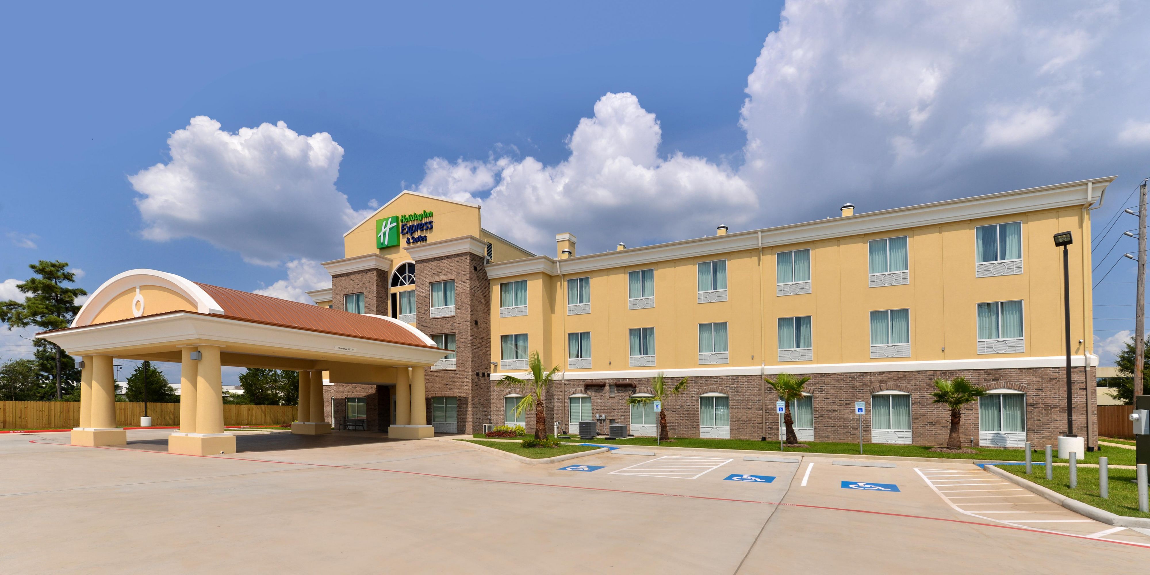 Hotels In Tomball Tx Holiday Inn Express Suites Houston Nw