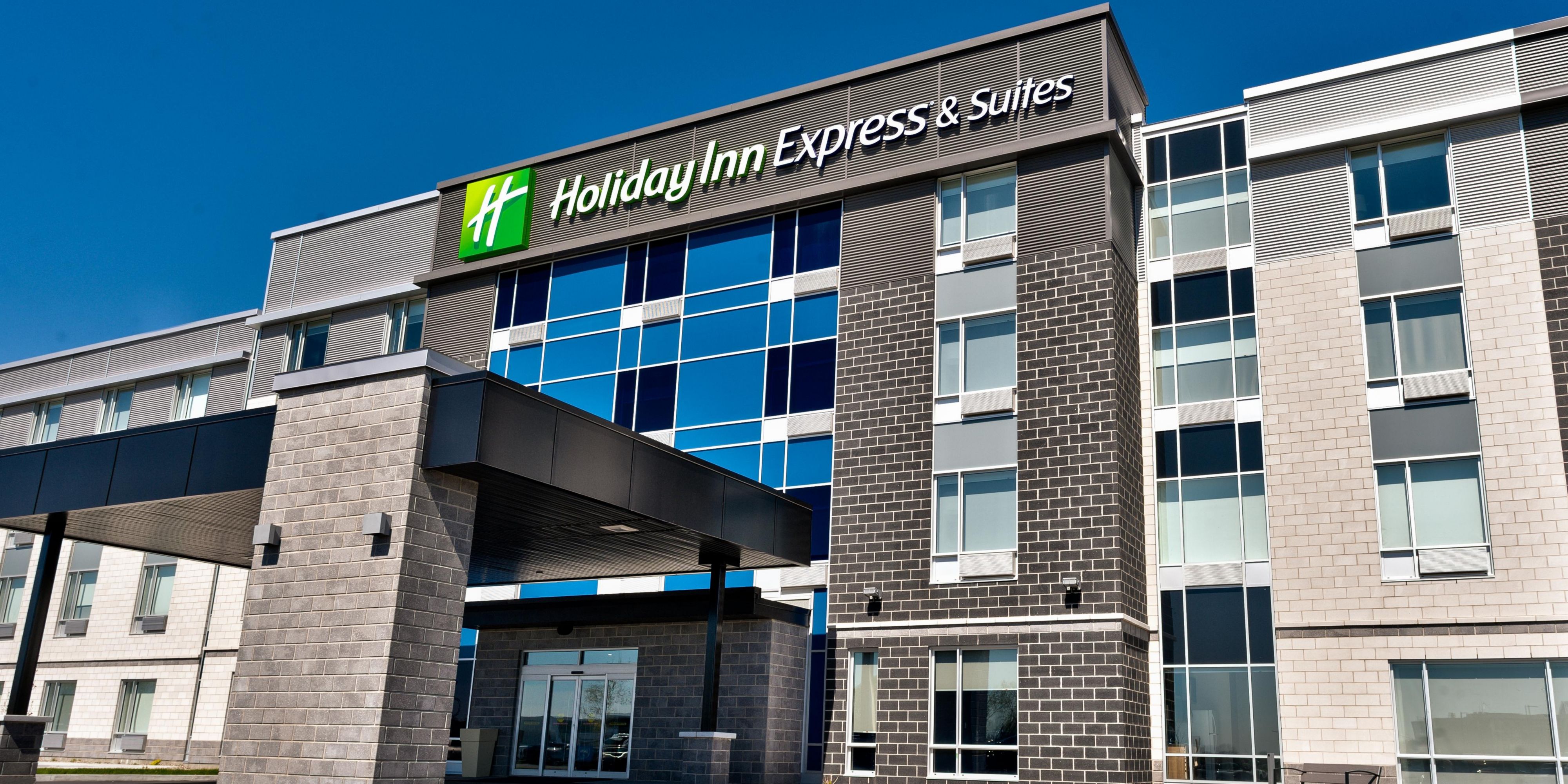 Holiday Inn Express Suites Trois Rivieres Ouest Hotel By Ihg