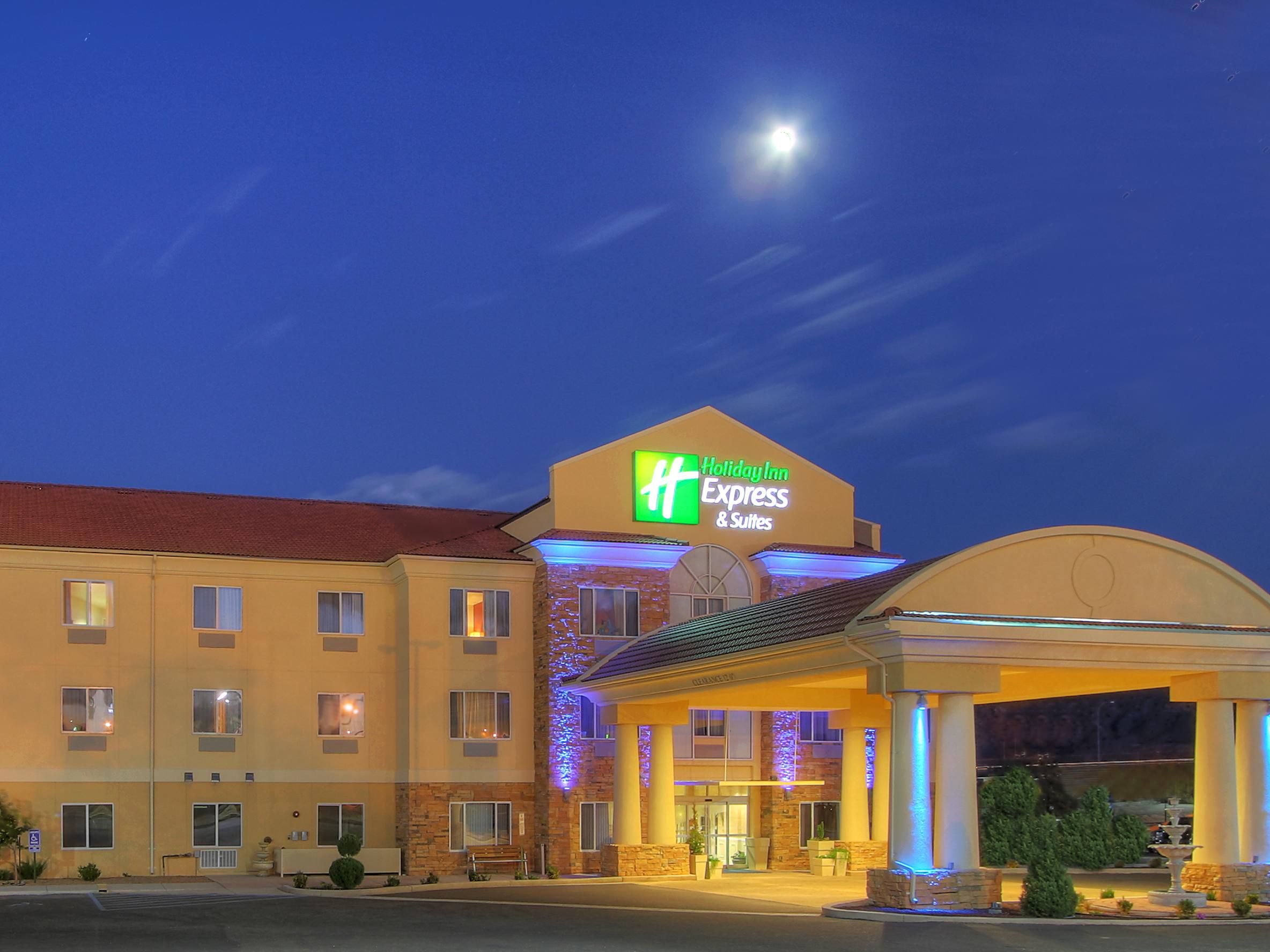 Holiday Inn Express And Suites Tucumcari 2532255580 4x3