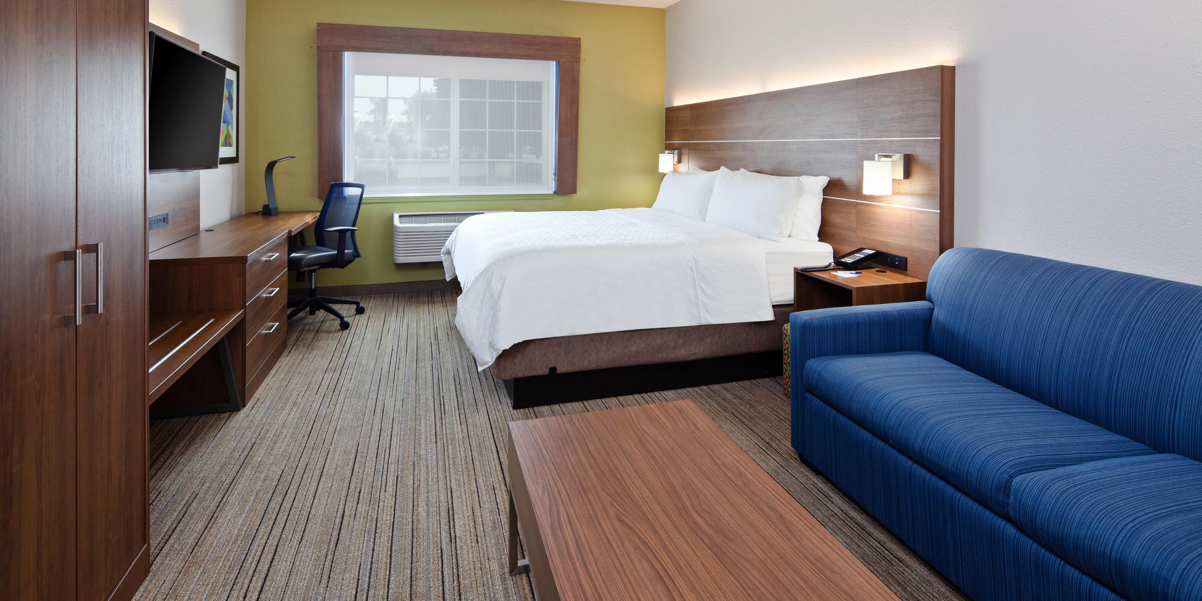 Holiday Inn Express Suites Charter Inn Suites Hotel In Tulare