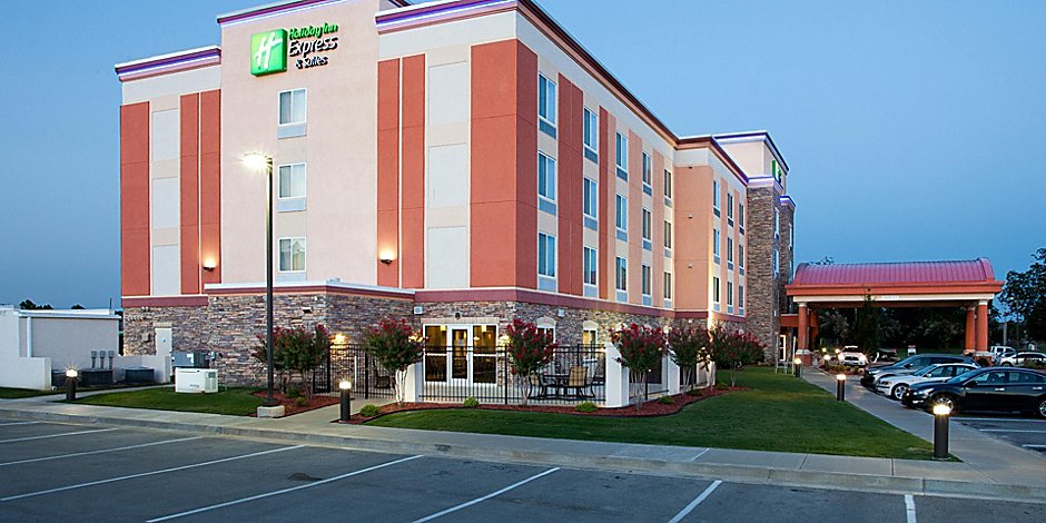 Discount [80% Off] Super 8 Tulsa Airport State Fairgrounds United States - Hotel Near Me | Hotel ...