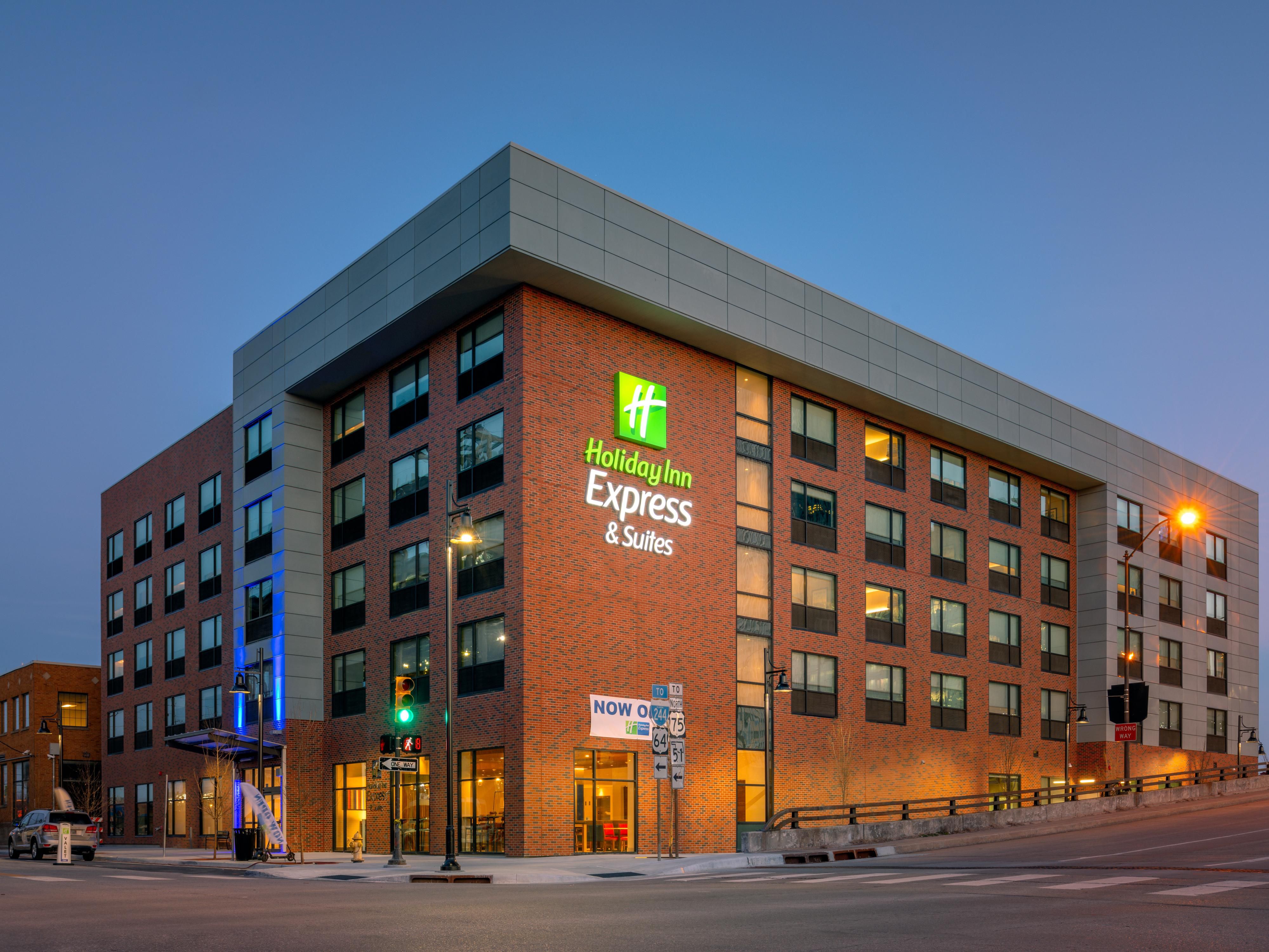 Holiday Inn Express & Suites Tulsa Downtown - Arts ...