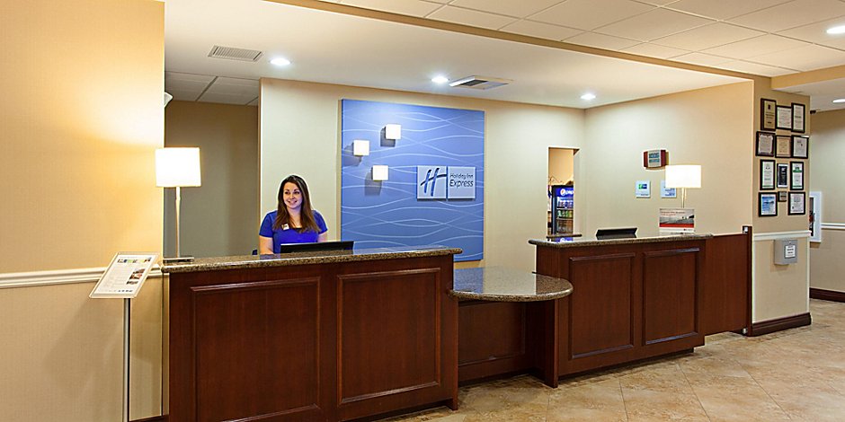 Holiday Inn Express Suites Twentynine Palms Joshua Tree
