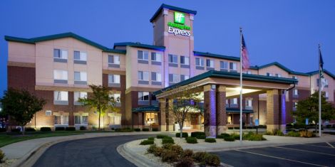 Holiday Inn Express and Suites Logo