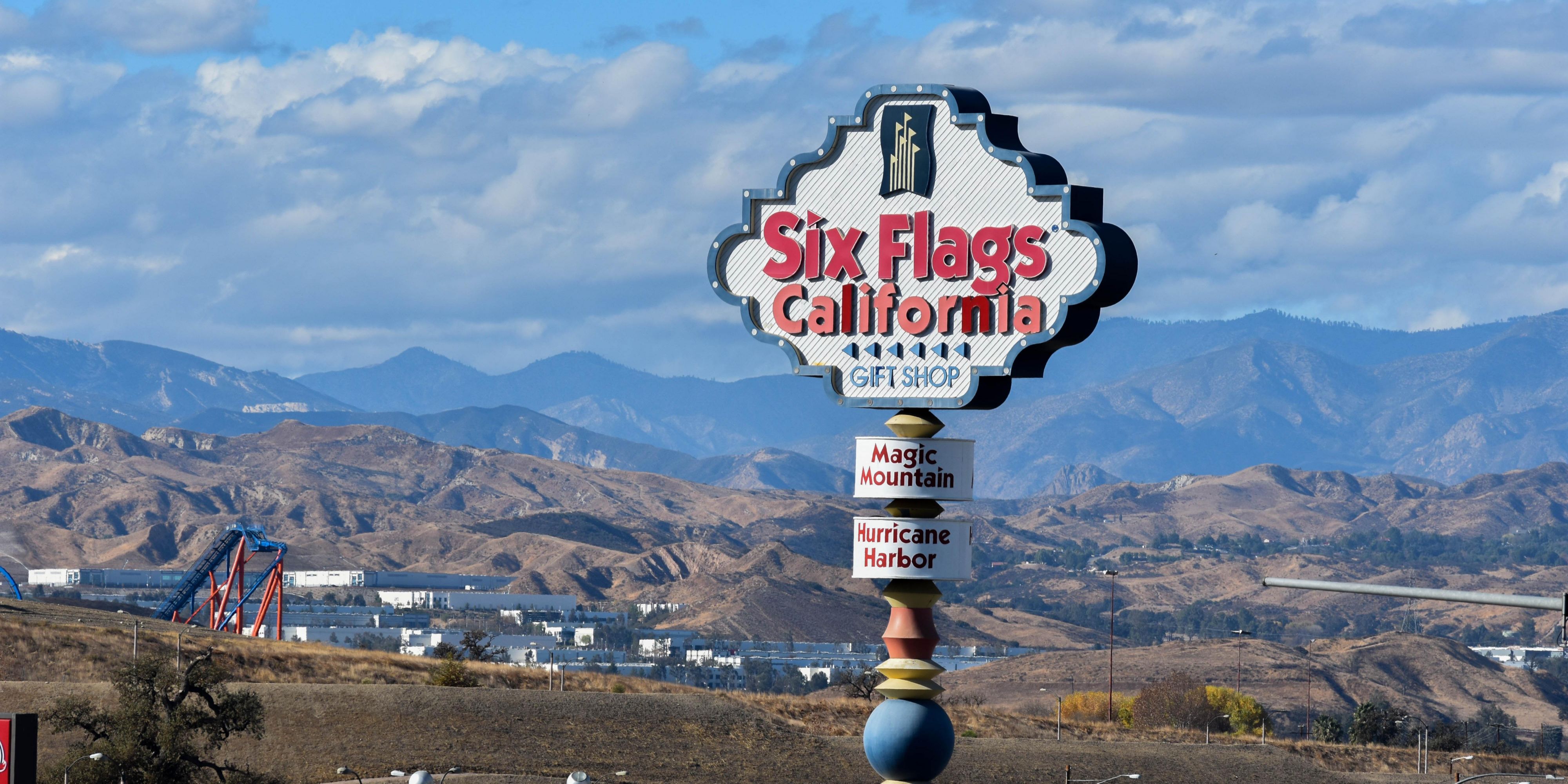 Hotels Near Six Flags Magic Mountain Holiday Inn Express