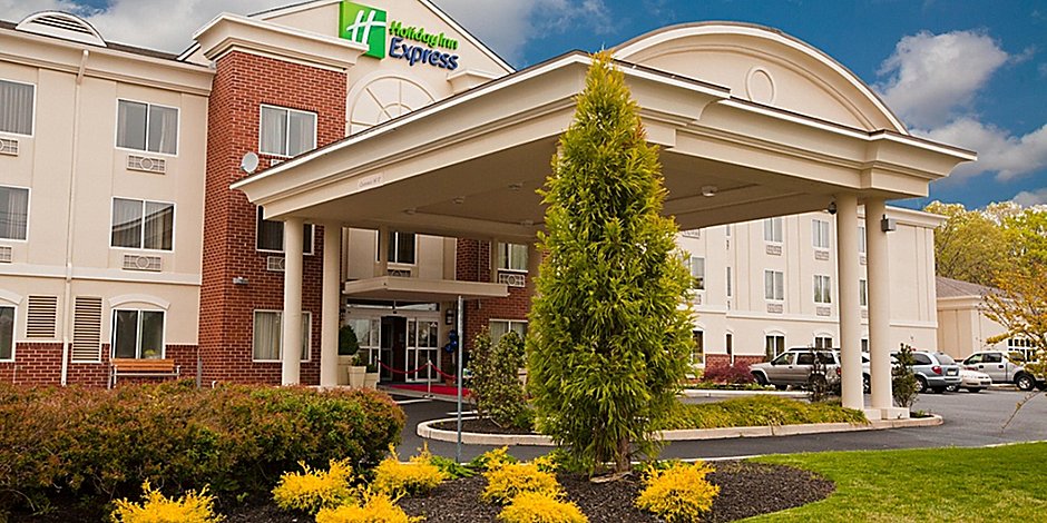 Hotels In Vineland Nj With Pools Holiday Inn Express Suites
