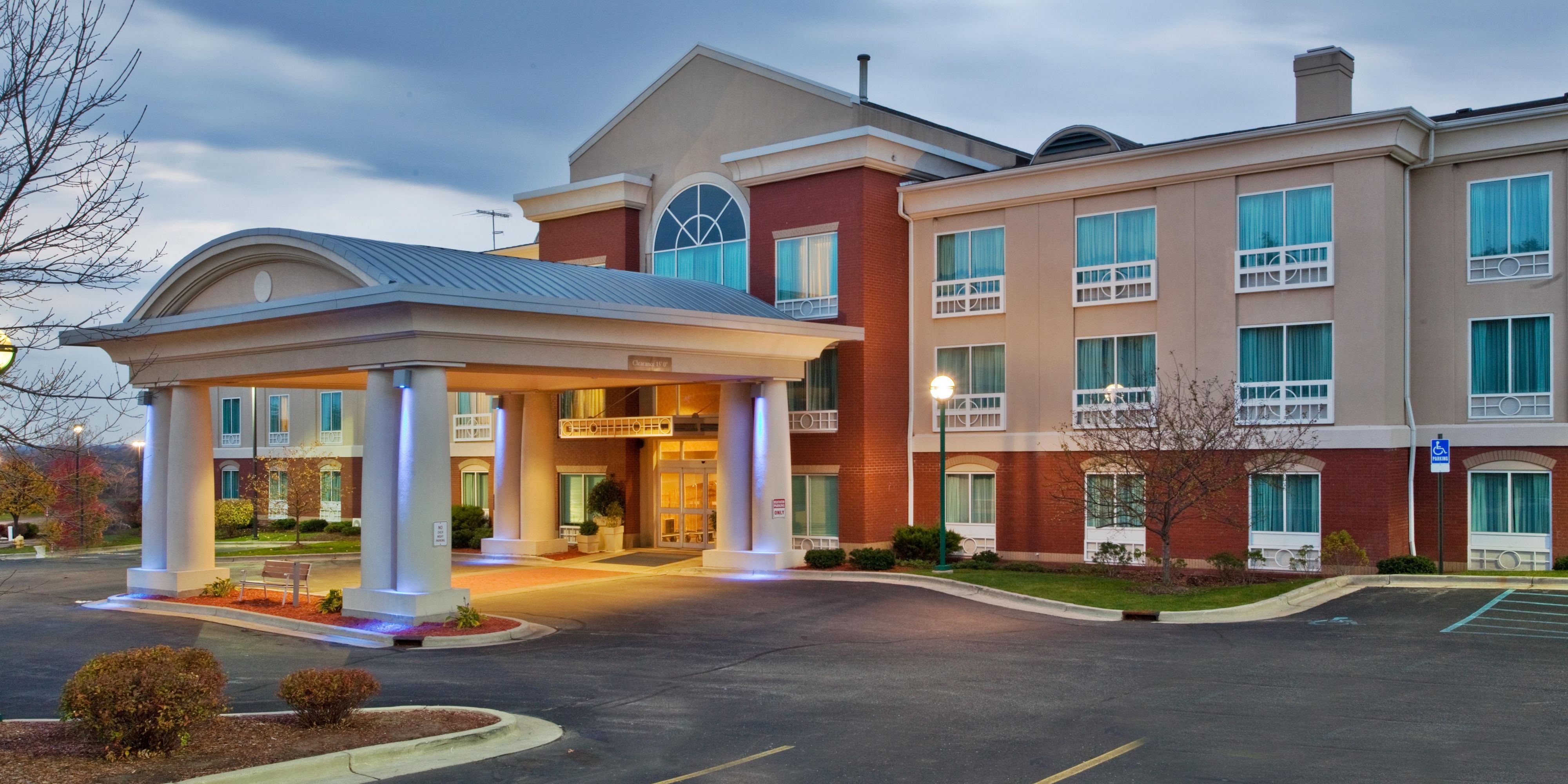 Holiday Inn Express Suites Grand Rapids North Hotel By Ihg