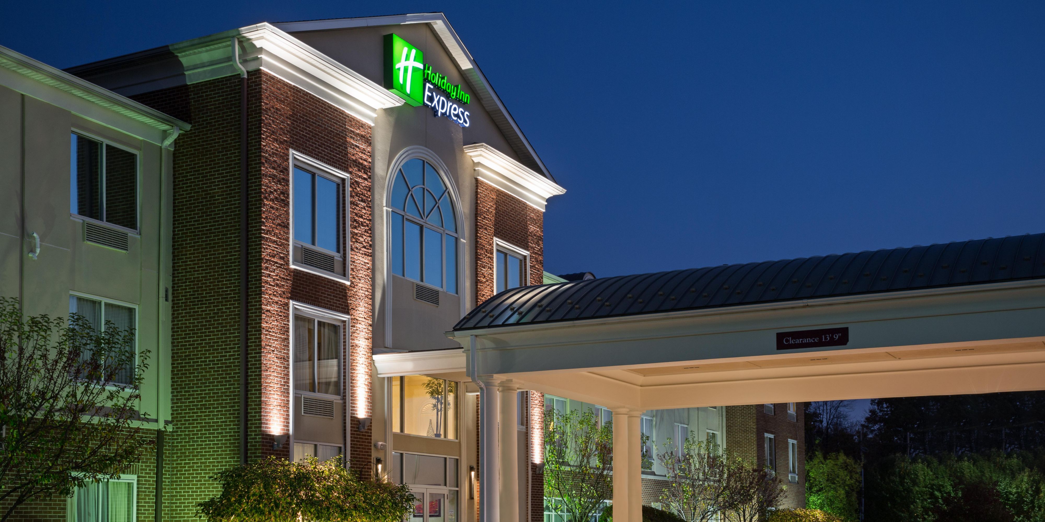 Holiday Inn Express Suites Youngstown N Warrenniles - 