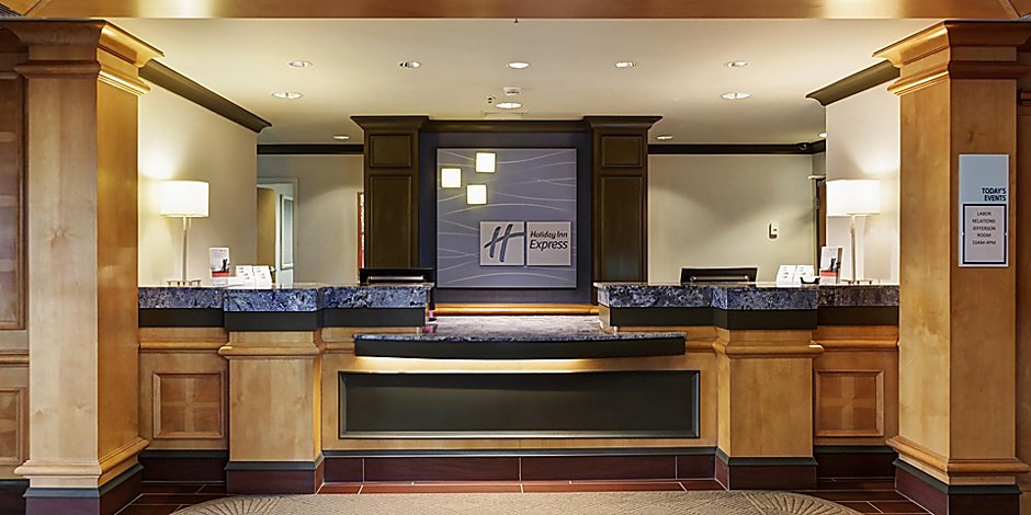 Hotels Near Providence Ri Holiday Inn Express Suites Warwick