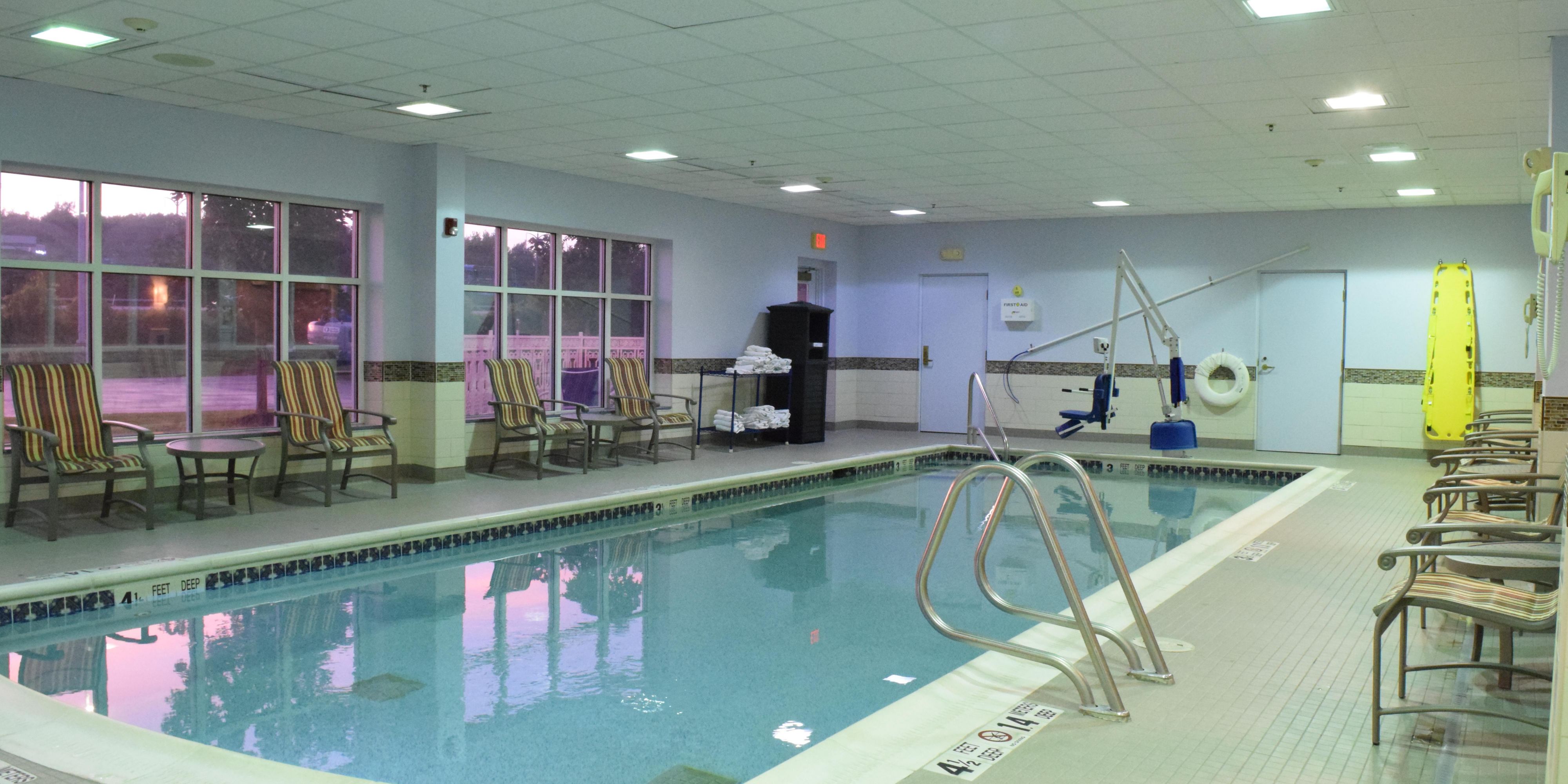 Holiday Inn Express Suites Watertown Thousand Islands Hotel By Ihg