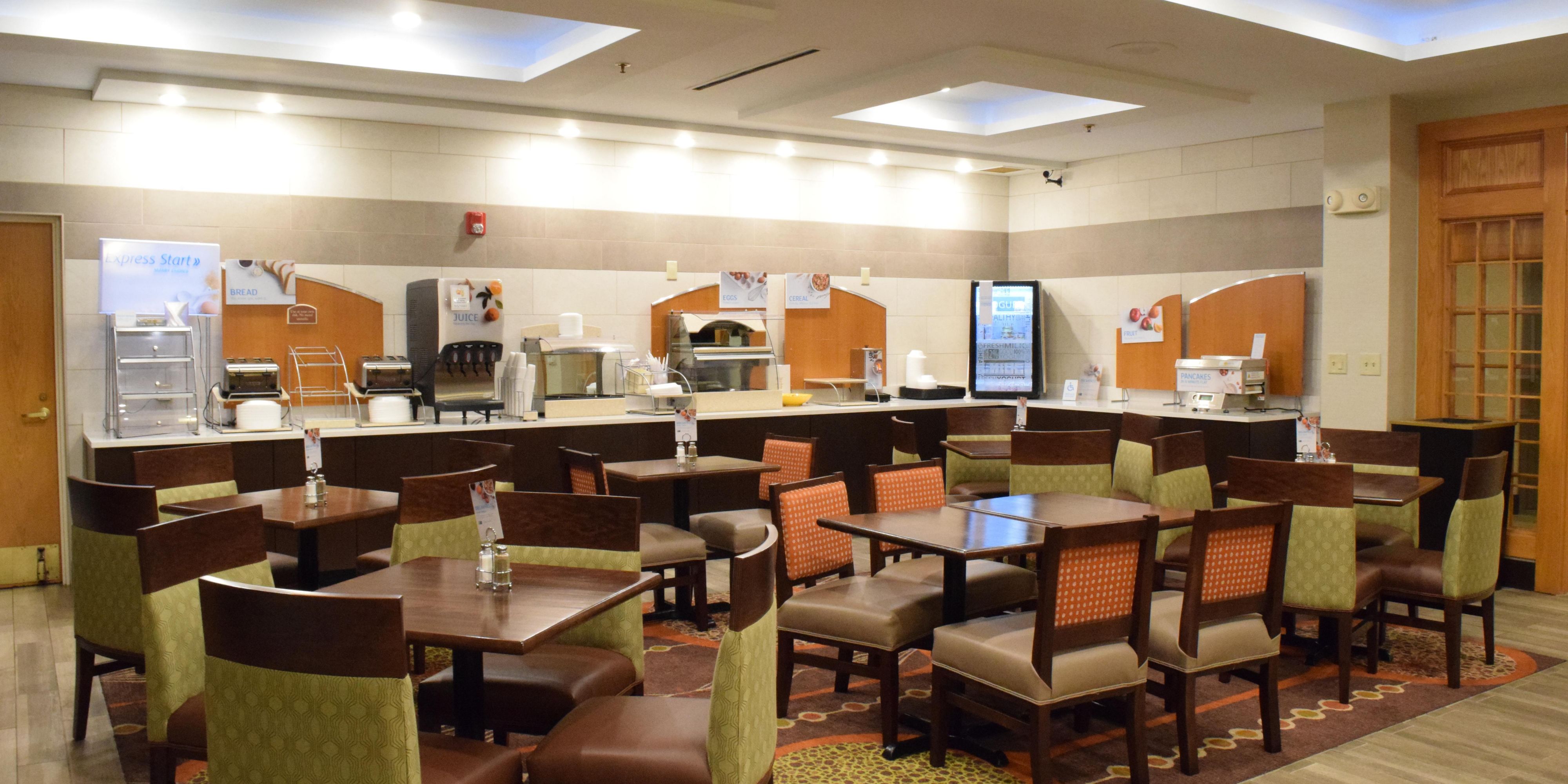 Holiday Inn Express Suites Watertown Thousand Islands Hotel By Ihg