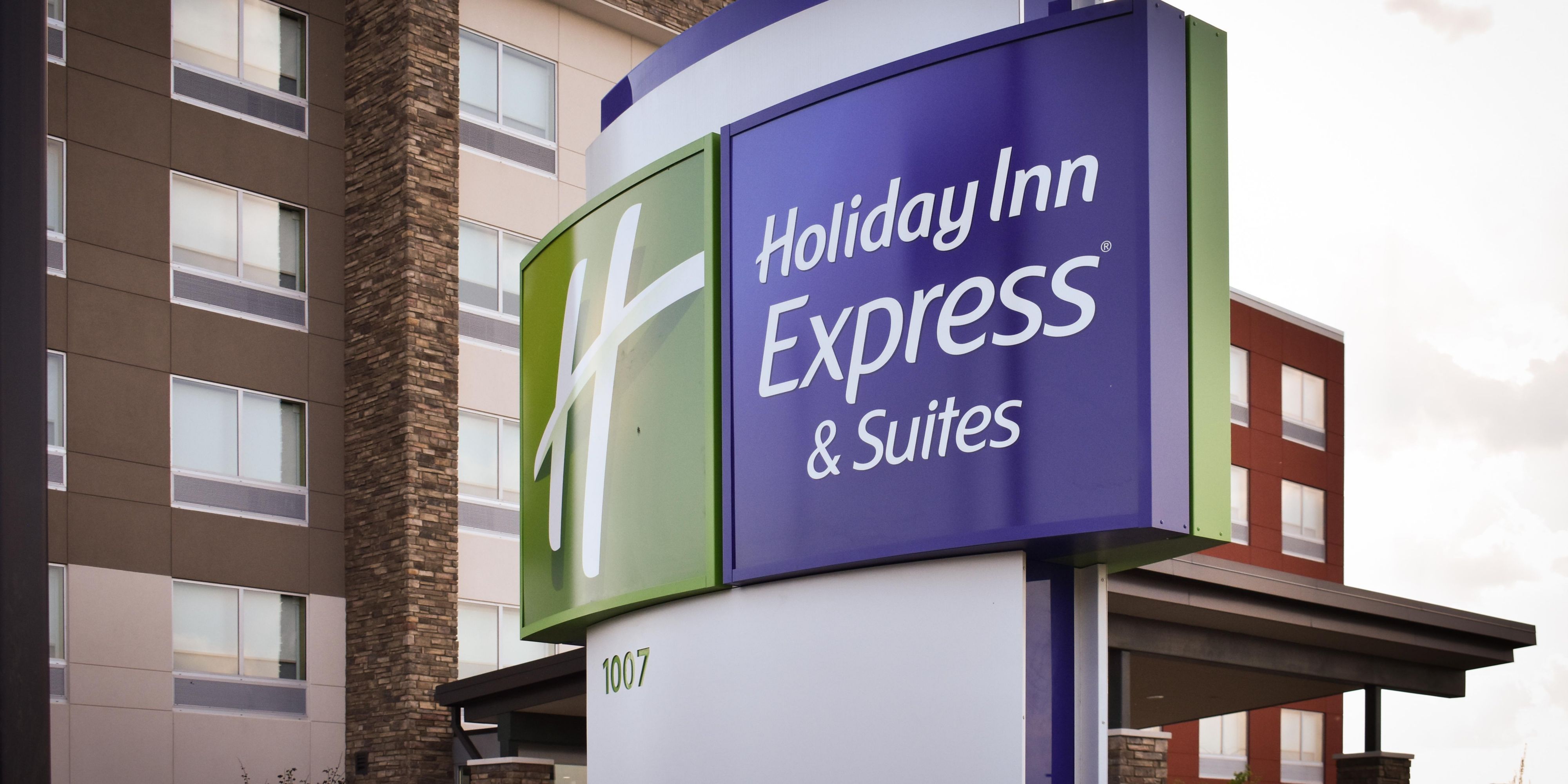 Hotels In West Memphis Ar Near Airport Holiday Inn Express