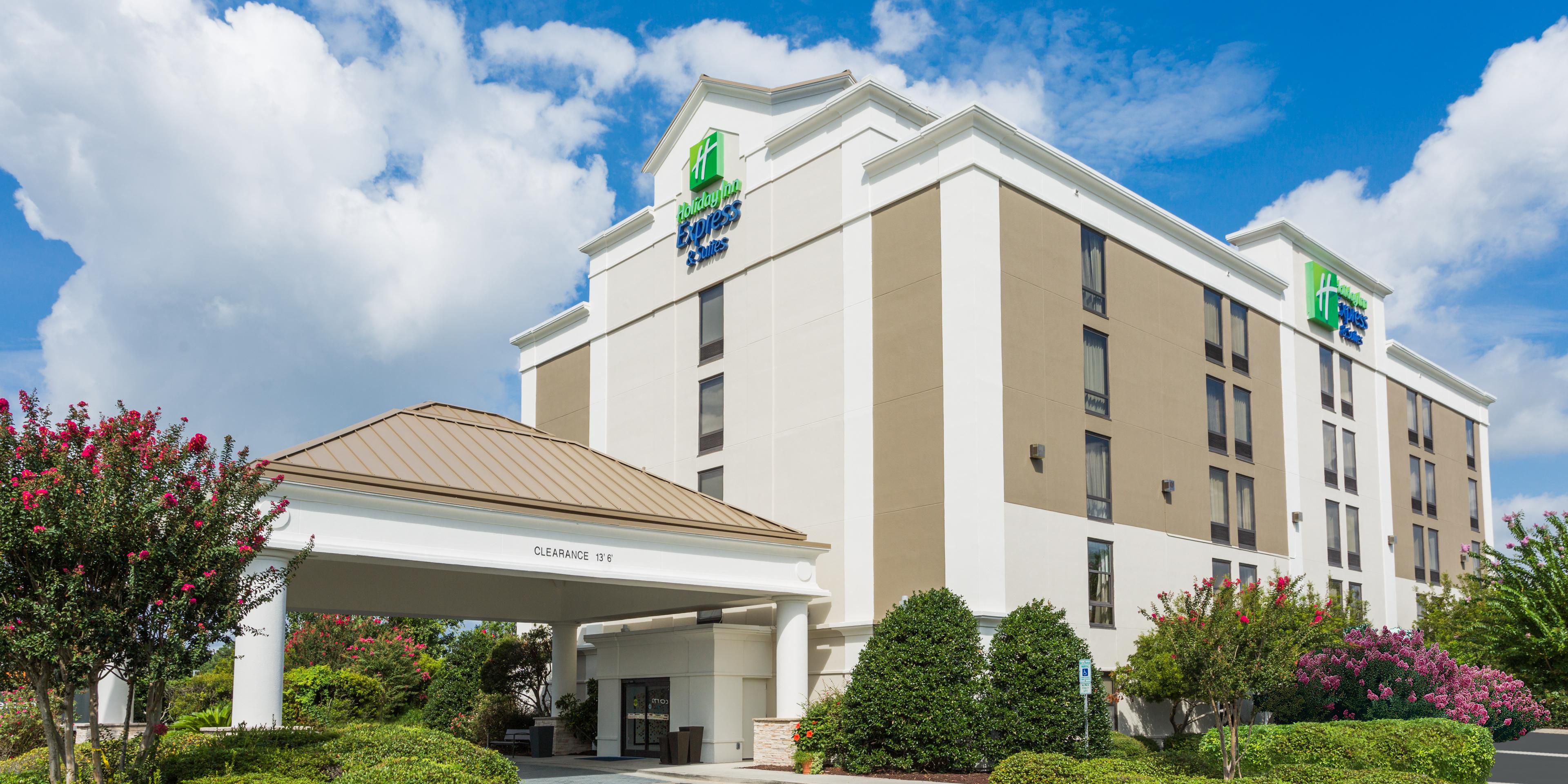 Holiday Inn Express Suites Wilmington University Ctr Hotel
