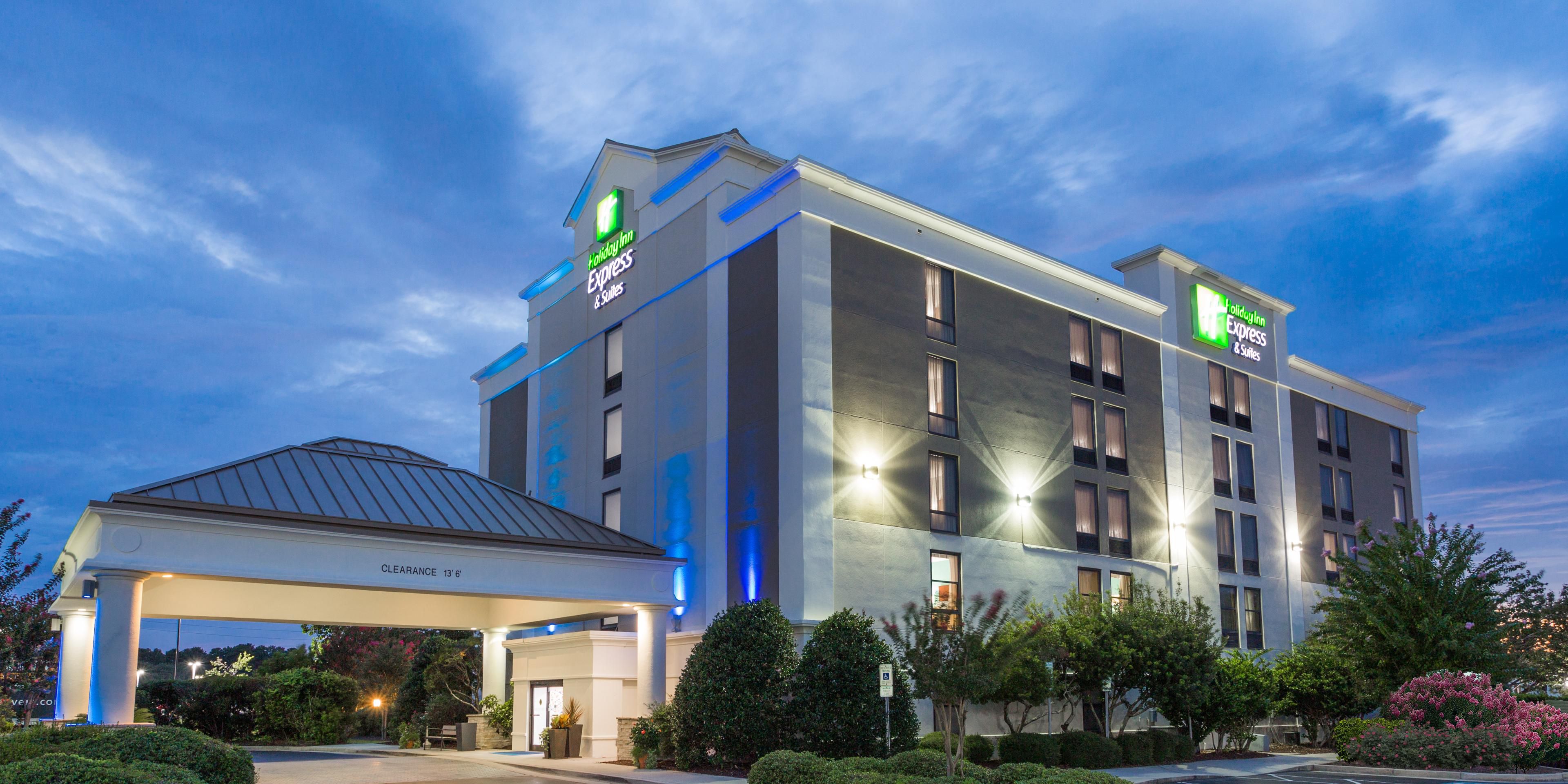 Holiday Inn Express Suites Wilmington University Ctr Hotel In