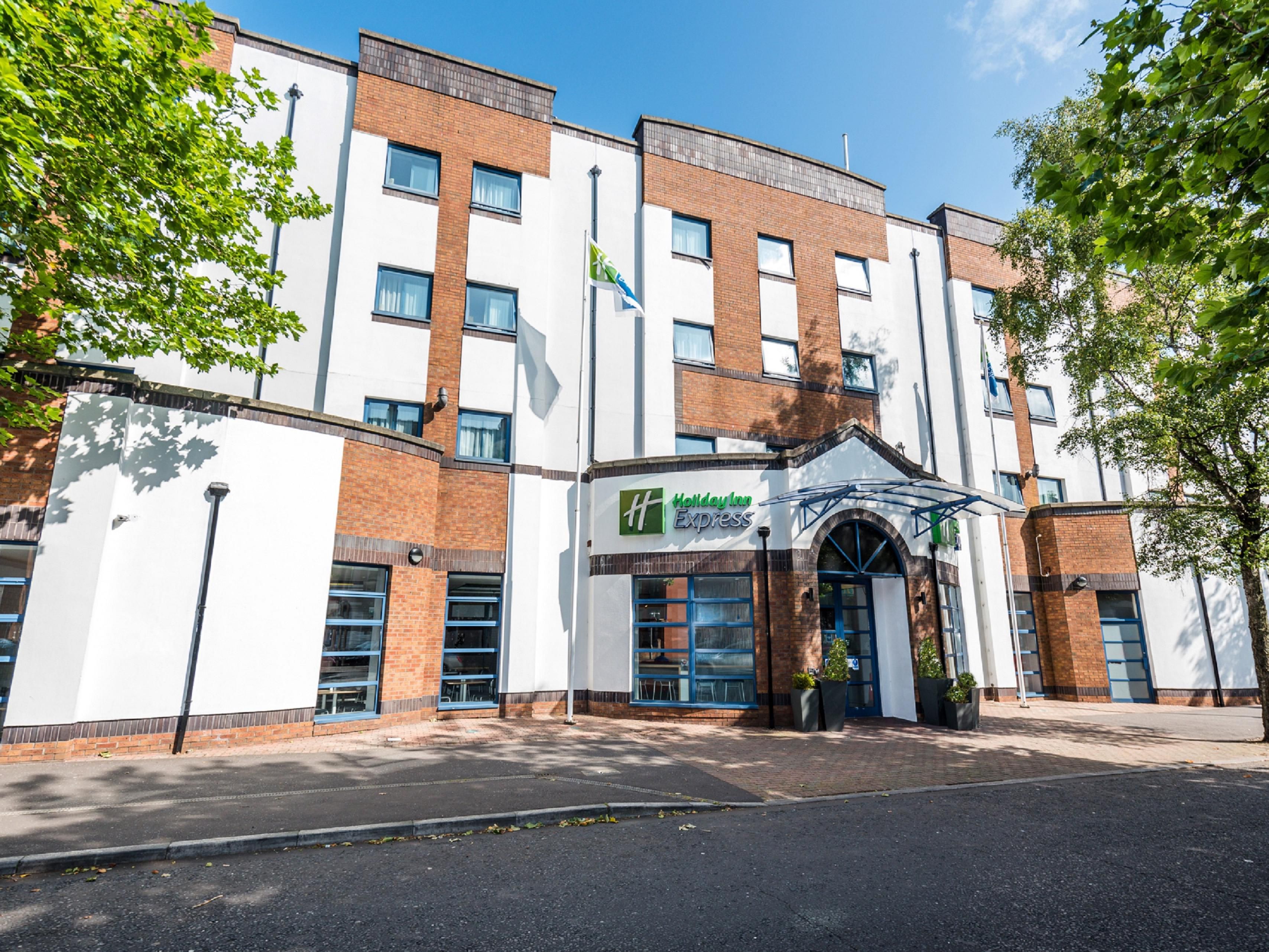 Holiday Inn Express Hotel Belfast City Queen S Quarter