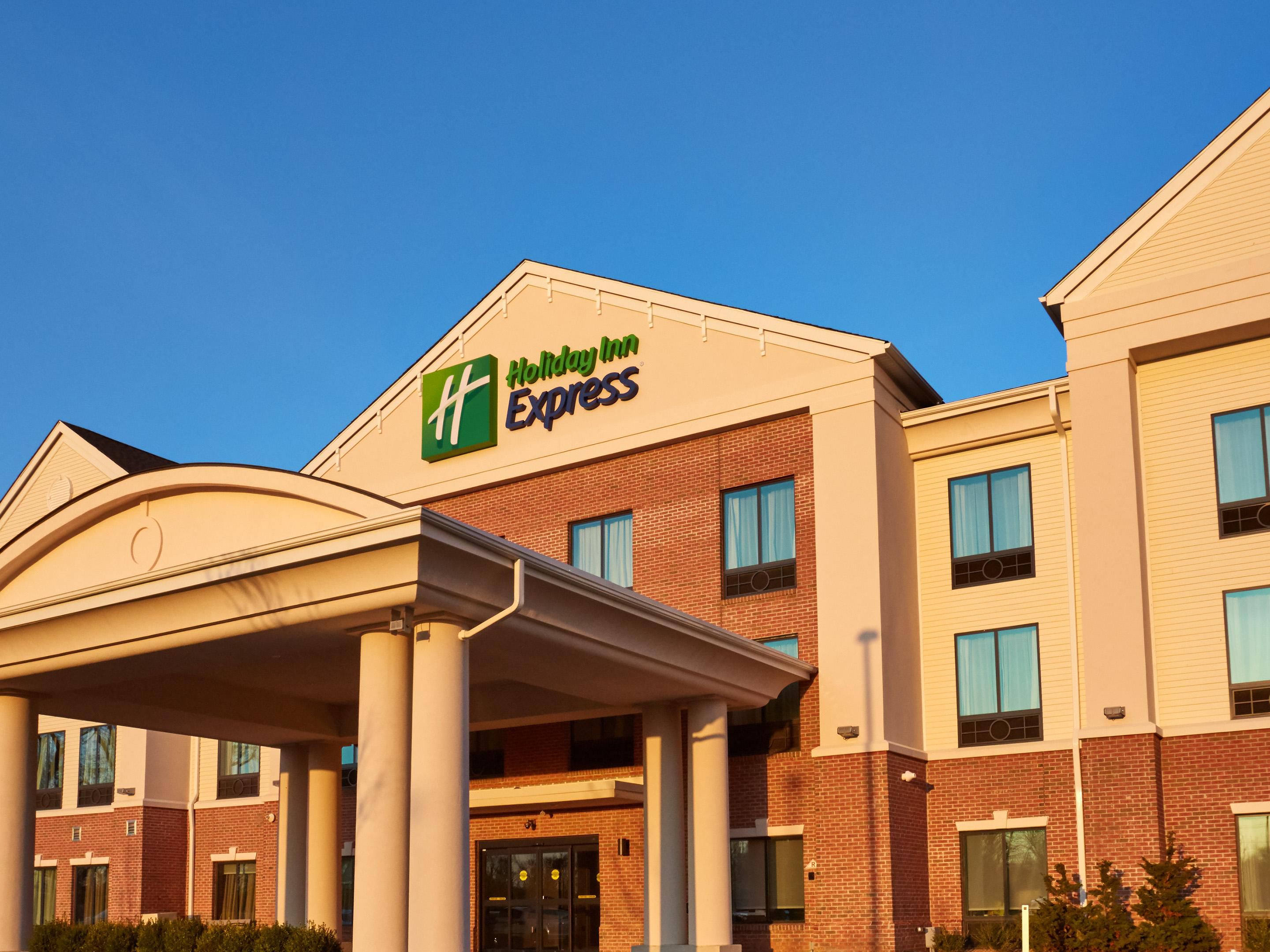 Hotels In Bordentown, NJ Near Trenton, NJ | Holiday Inn Express ...