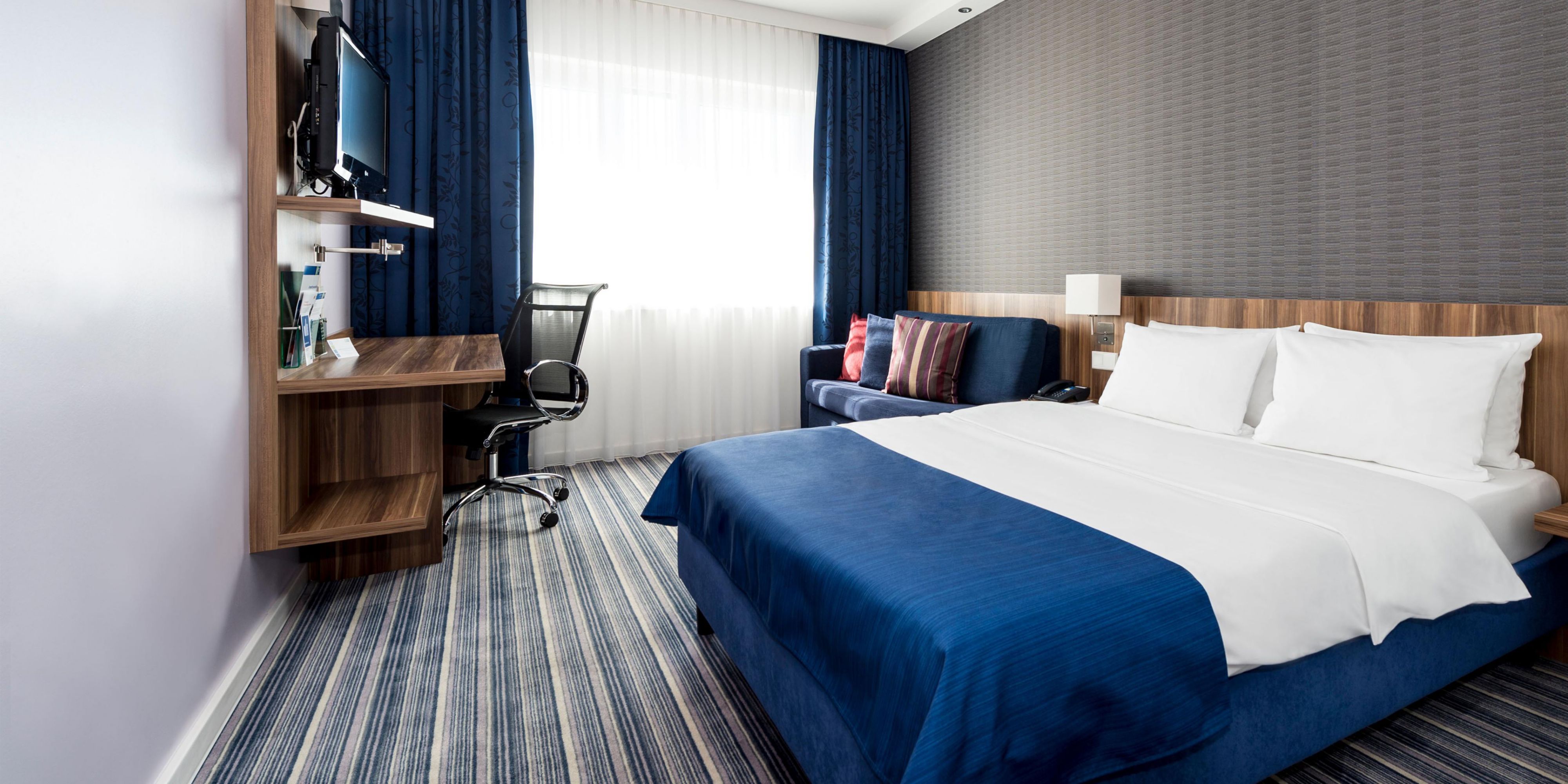 holiday inn express bremen 4696591464 2x1