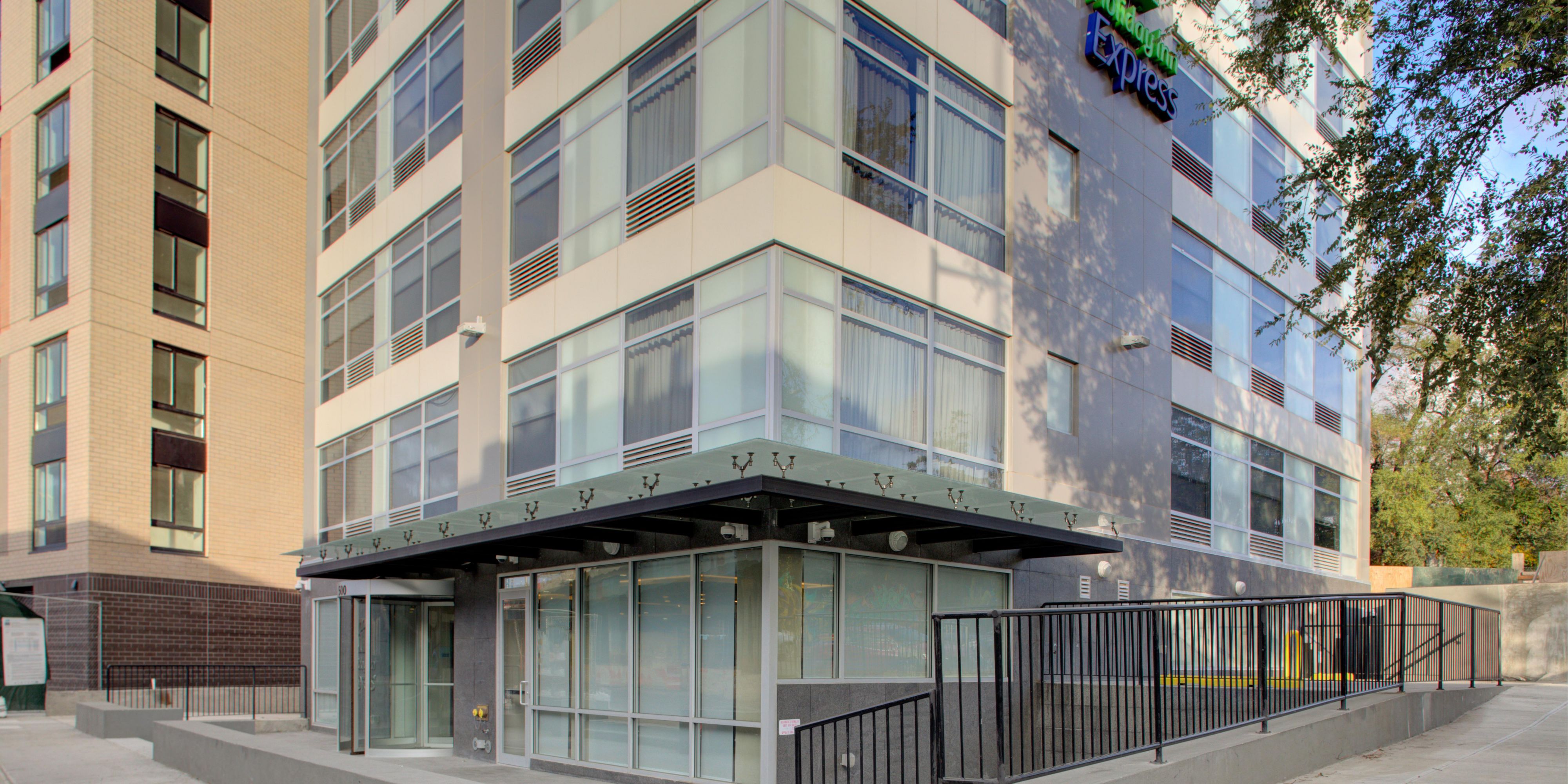 Holiday Inn Express Bronx NYC Stadium Area Map &amp; Driving