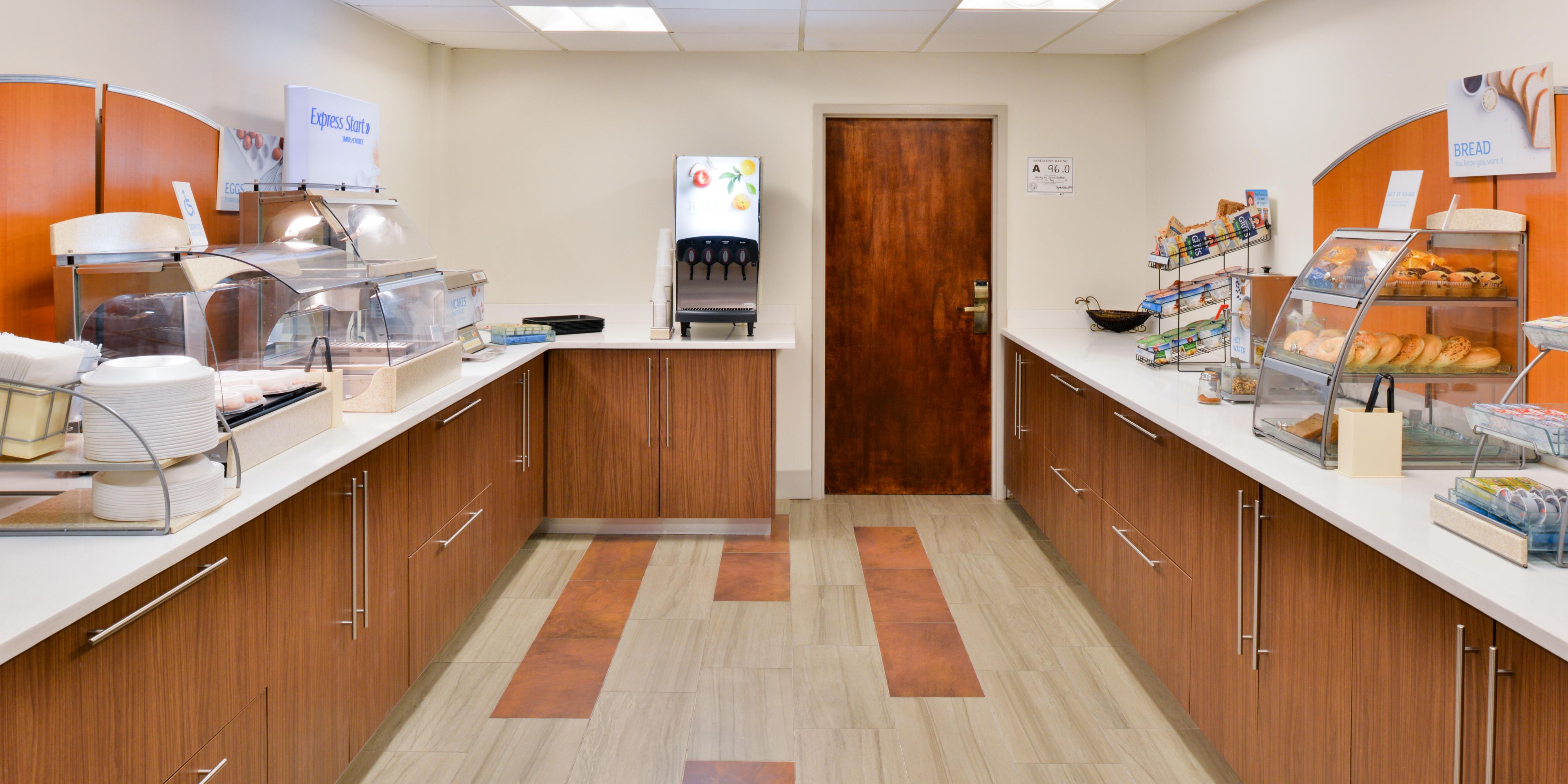 Holiday Inn Express Burlington Hotel By Ihg