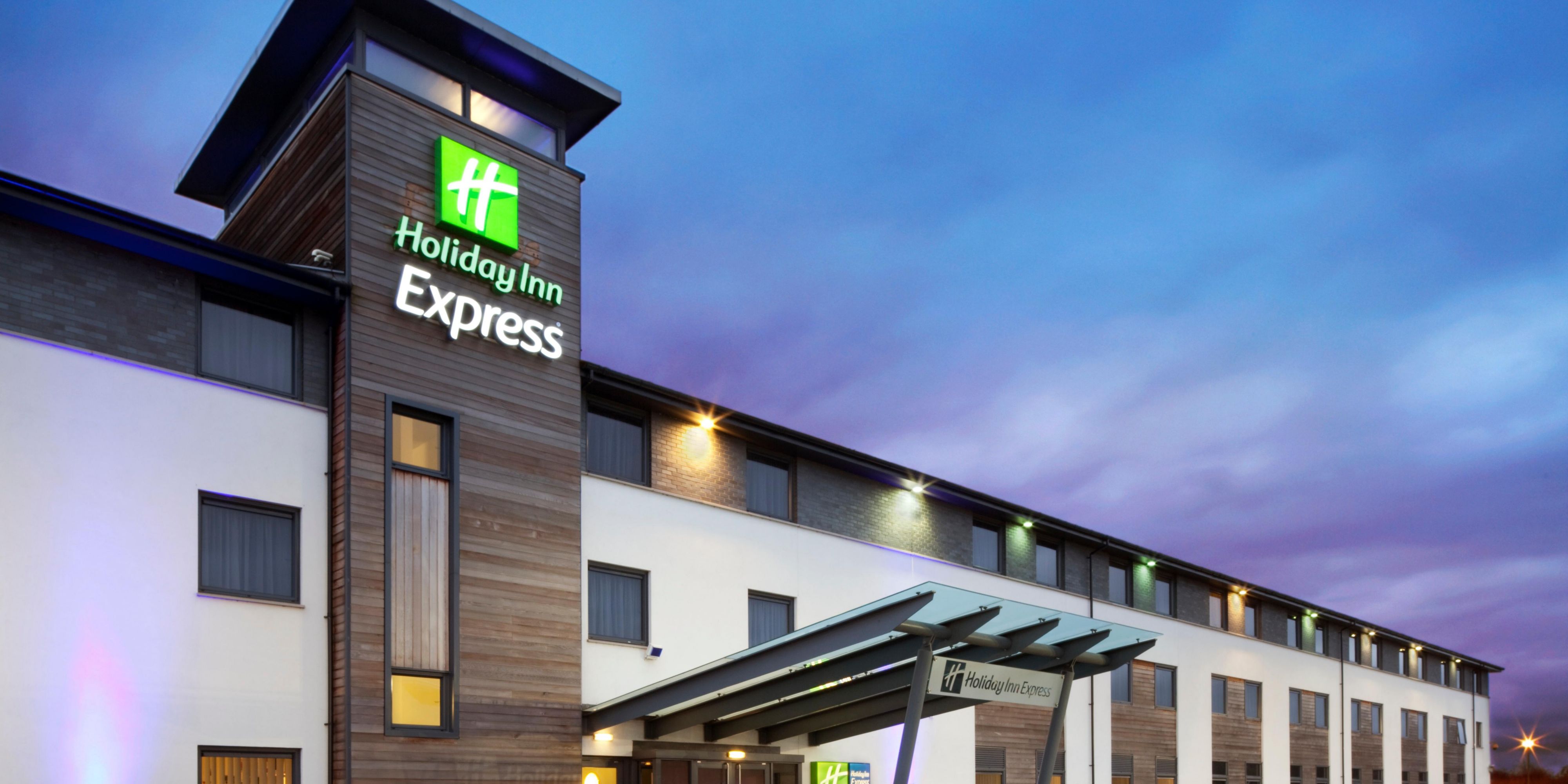 Hotels Outside Cambridge Holiday Inn Express Cambridge - 