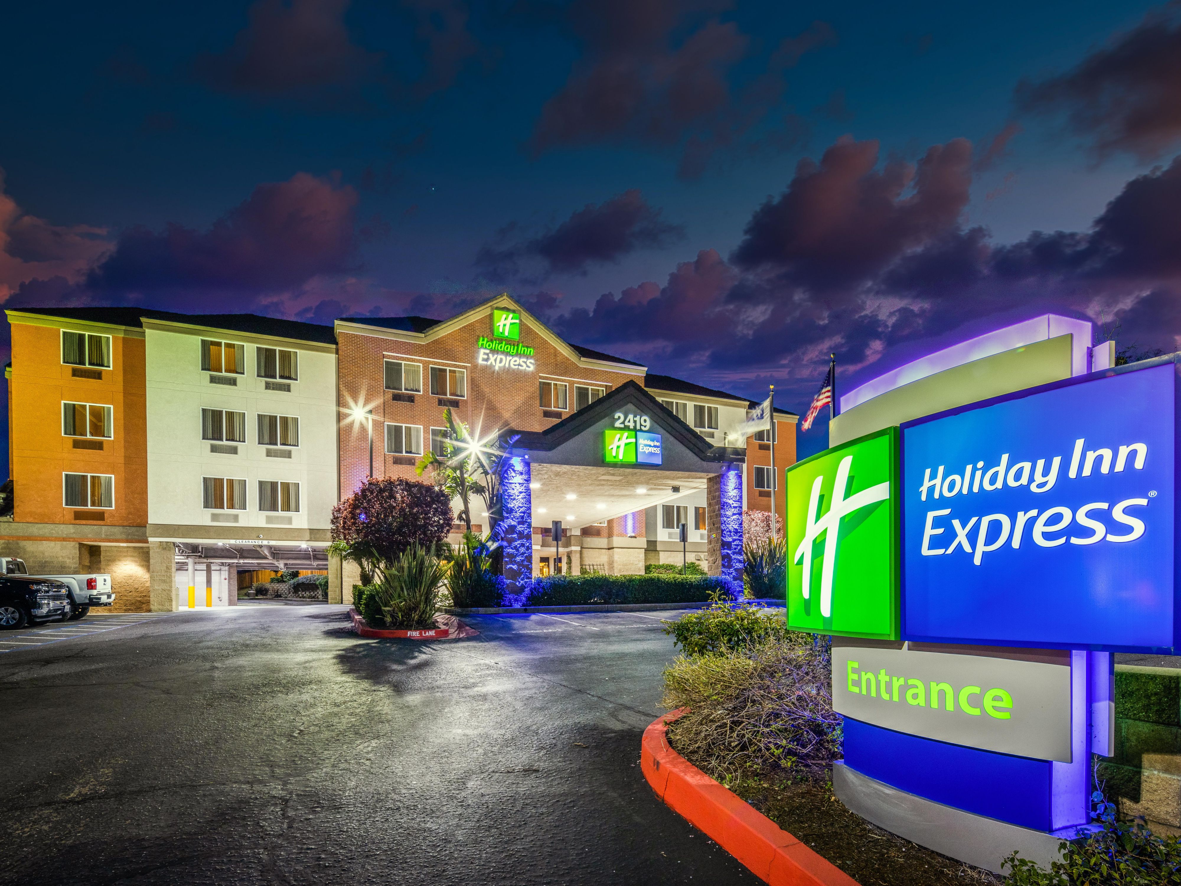 Castro Valley Hotels Near Oakland Airport | Holiday Inn ...