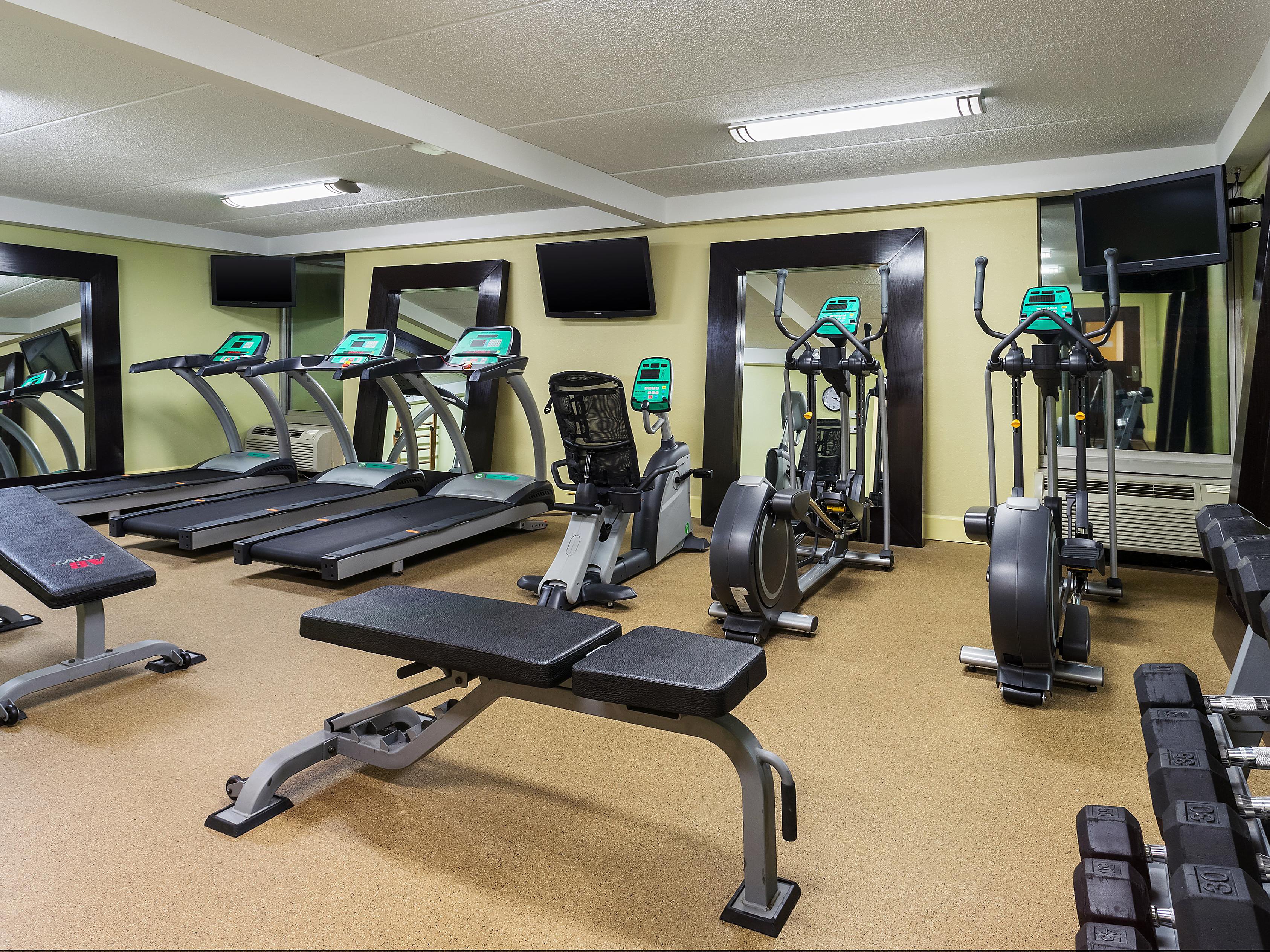 610+ Civic Center Gym Gratis