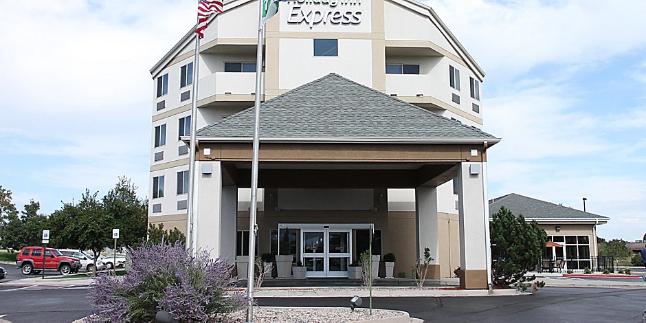 Hotels Near Colorado Springs Airport Holiday Inn Express