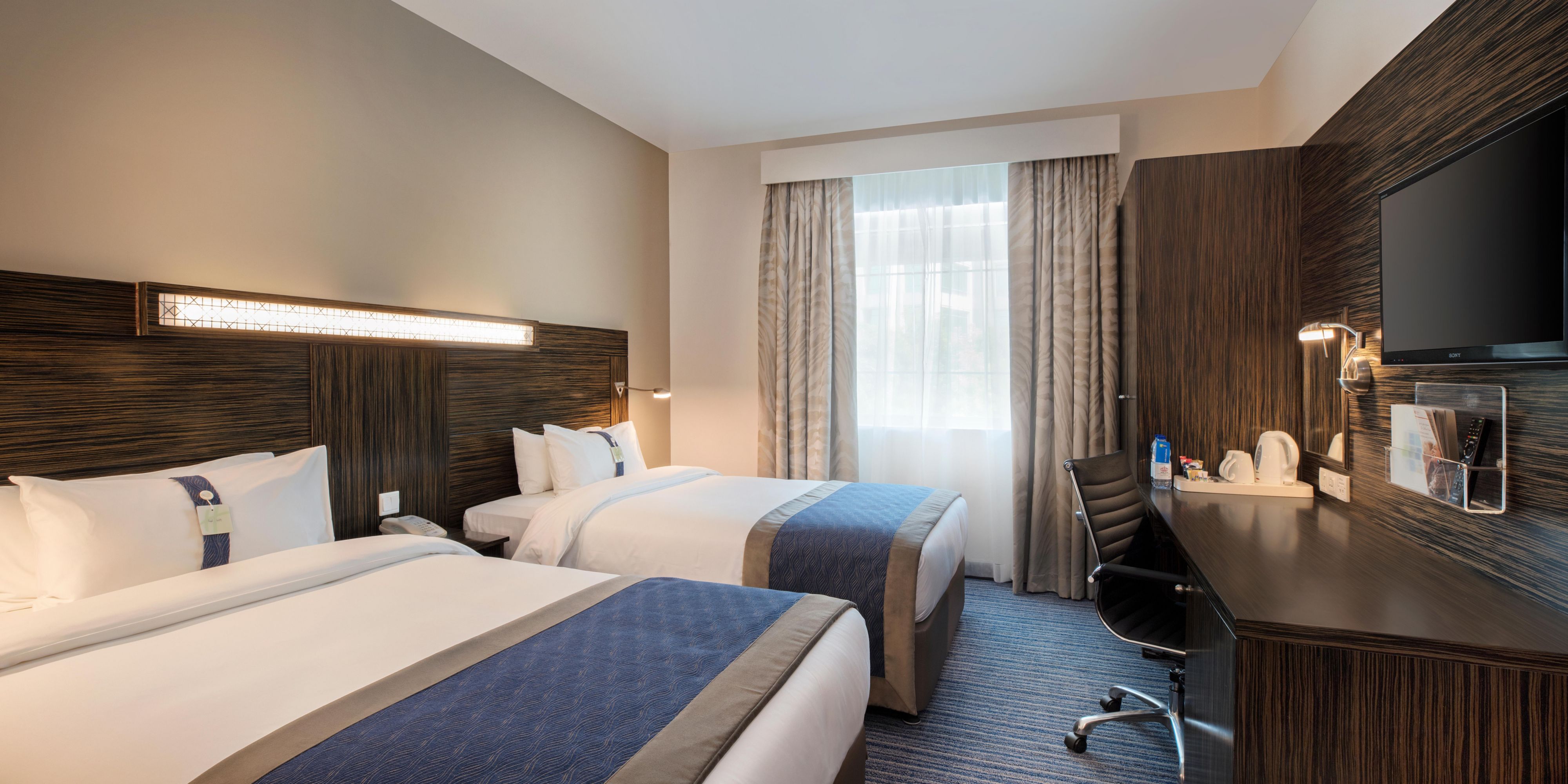 Holiday Inn Express Dubai Safa Park Hotel By Ihg