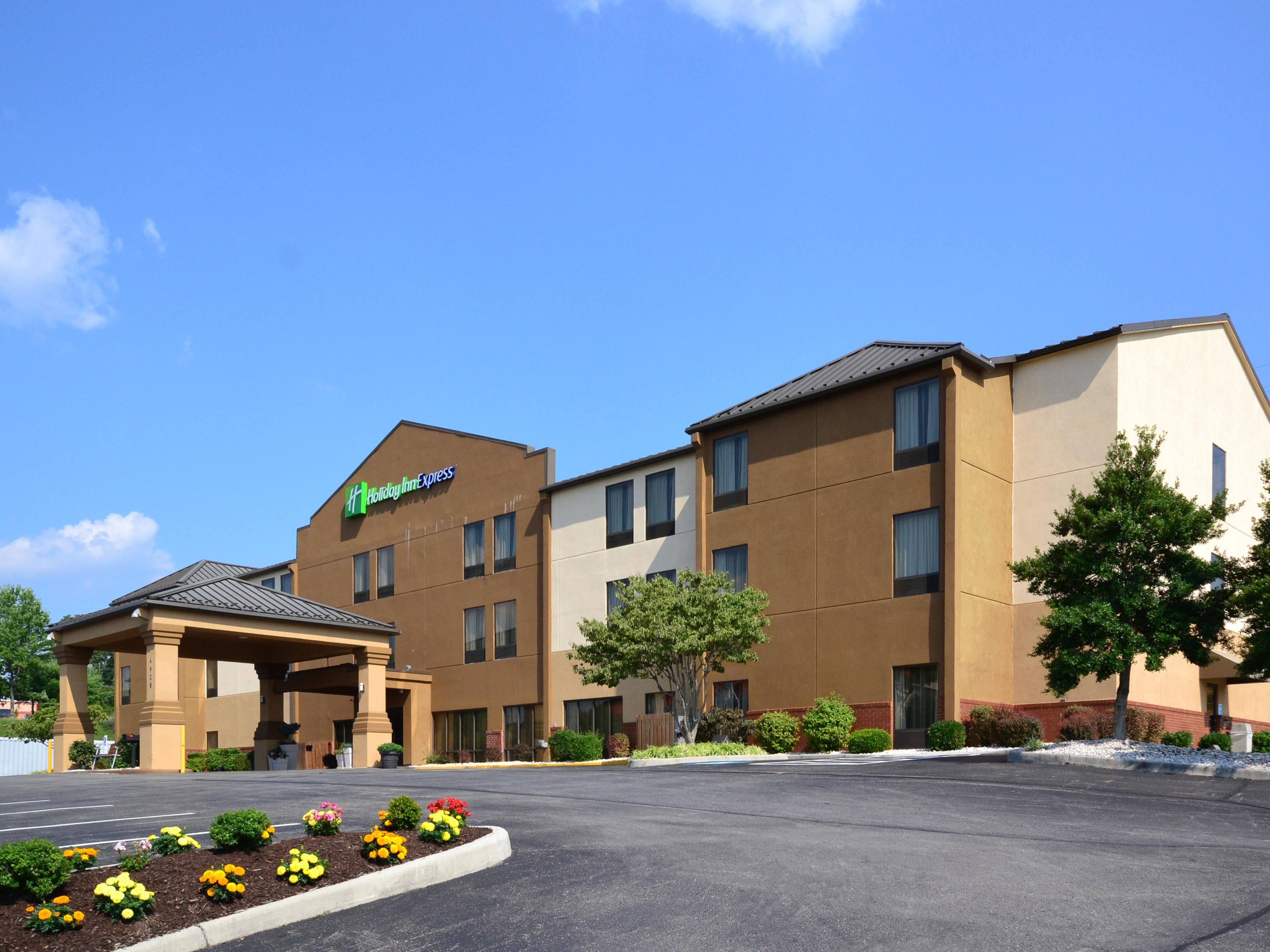 Holiday Inn Christiansburg Family Hotels Kid Friendly - 