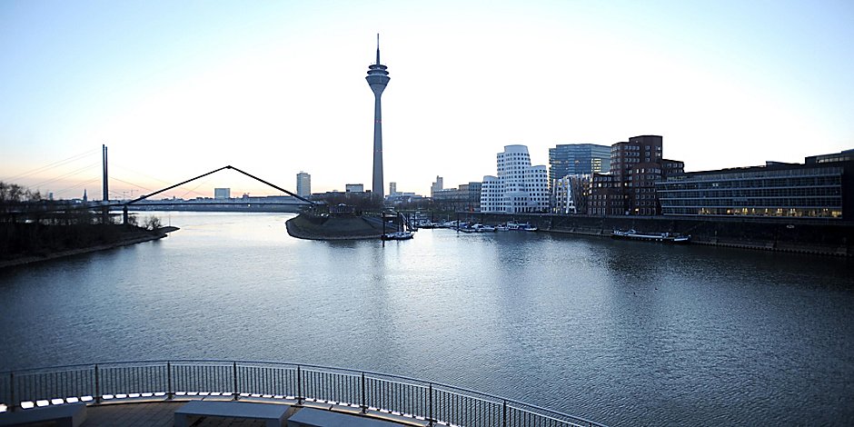 Hotels In Dusseldorf Stadtzentrum Holiday Inn Express
