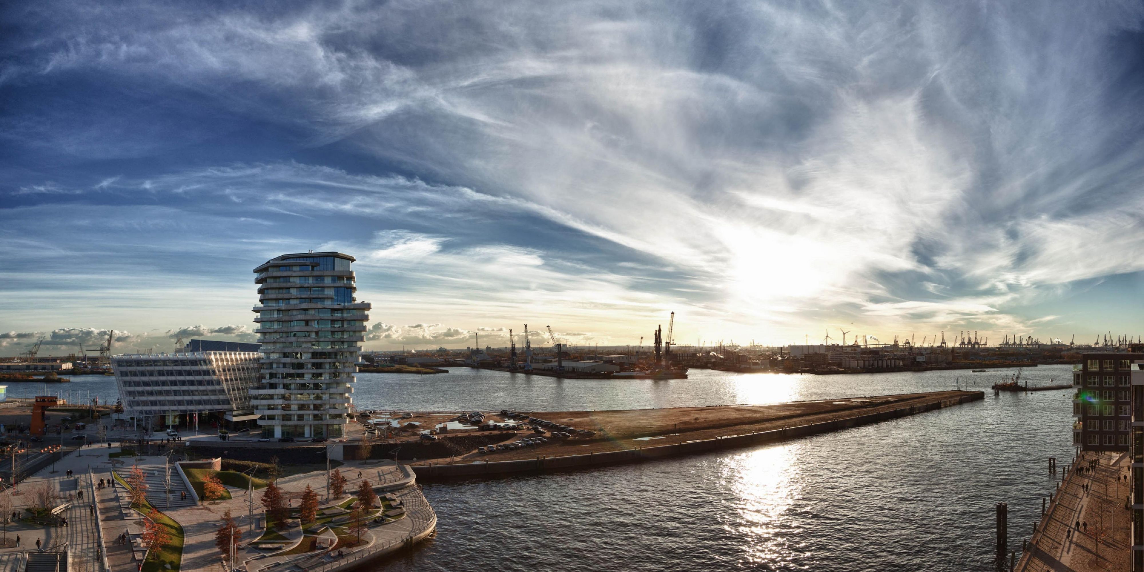 Hotels Near Hamburg Hauptbahnhof Holiday Inn Express Hamburg