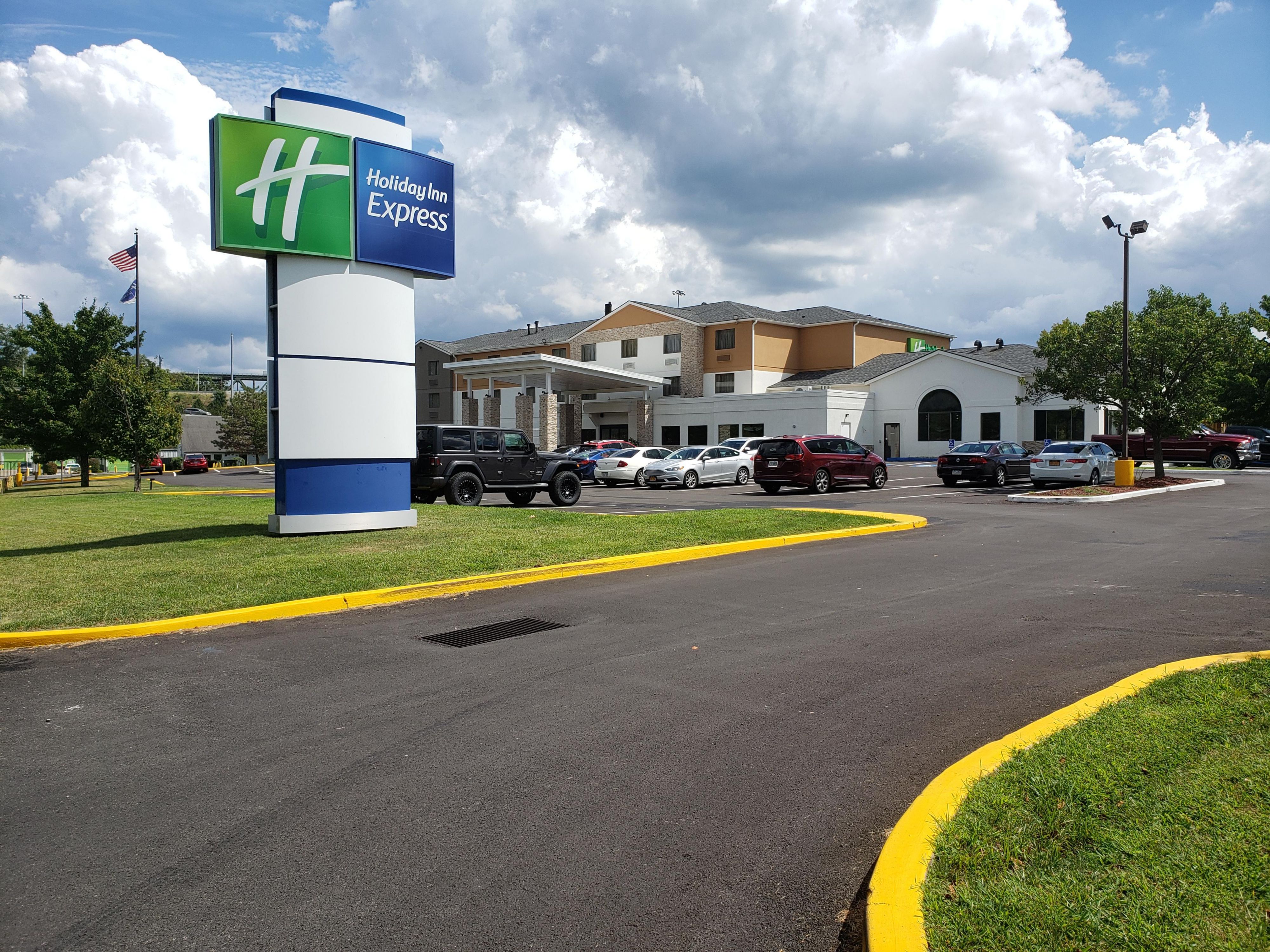 Hotels In Harmarville Pa Holiday Inn Express Pittsburgh North