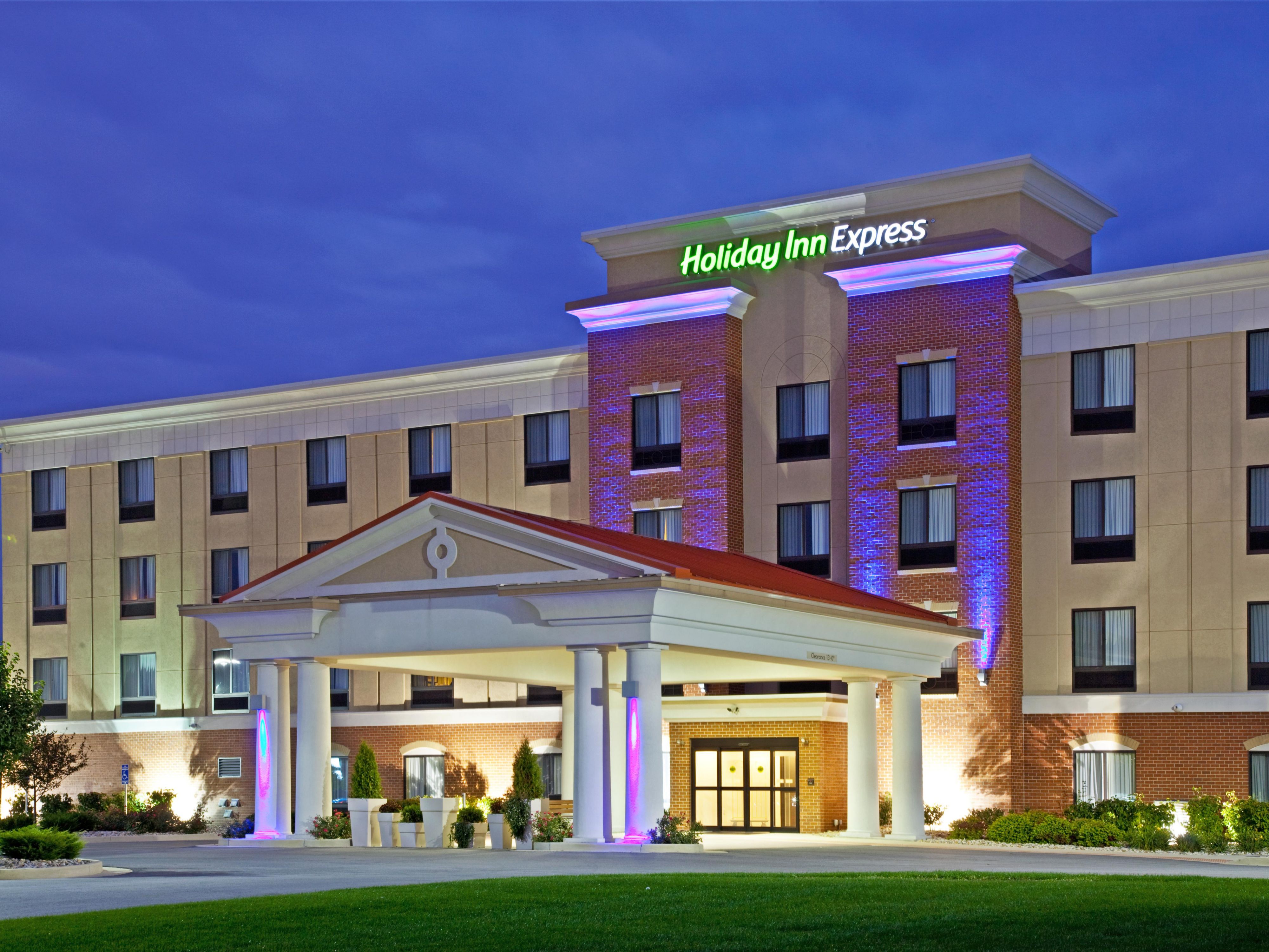 Indianapolis Hotels With Indoor Pool | Holiday Inn Express ...