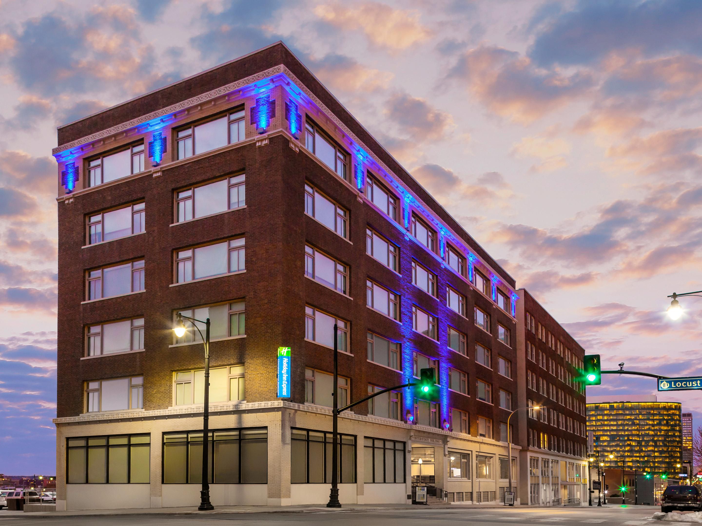 Hotels In Kansas City Mo Near Legoland Holiday Inn Express