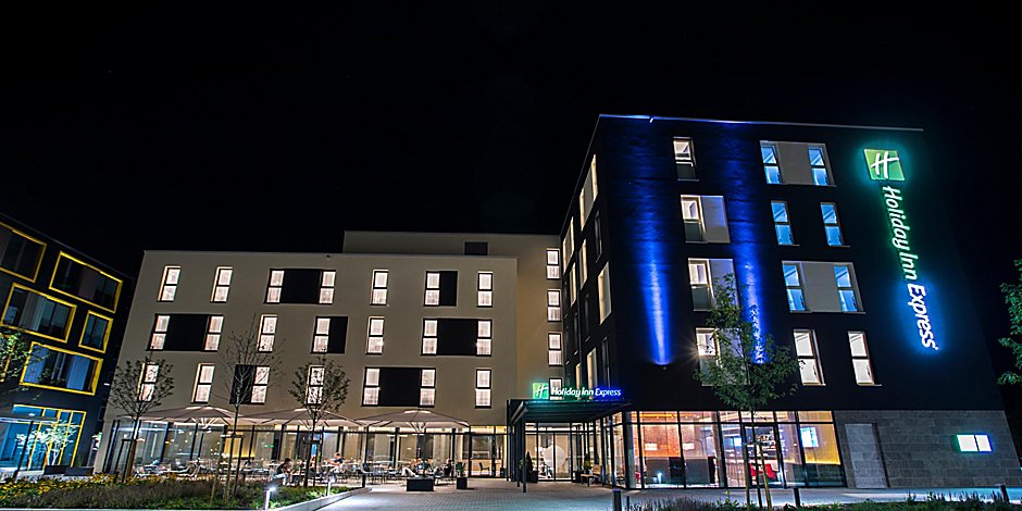 Hotels In Karlsruhe City Centre Holiday Inn Express Karlsruhe