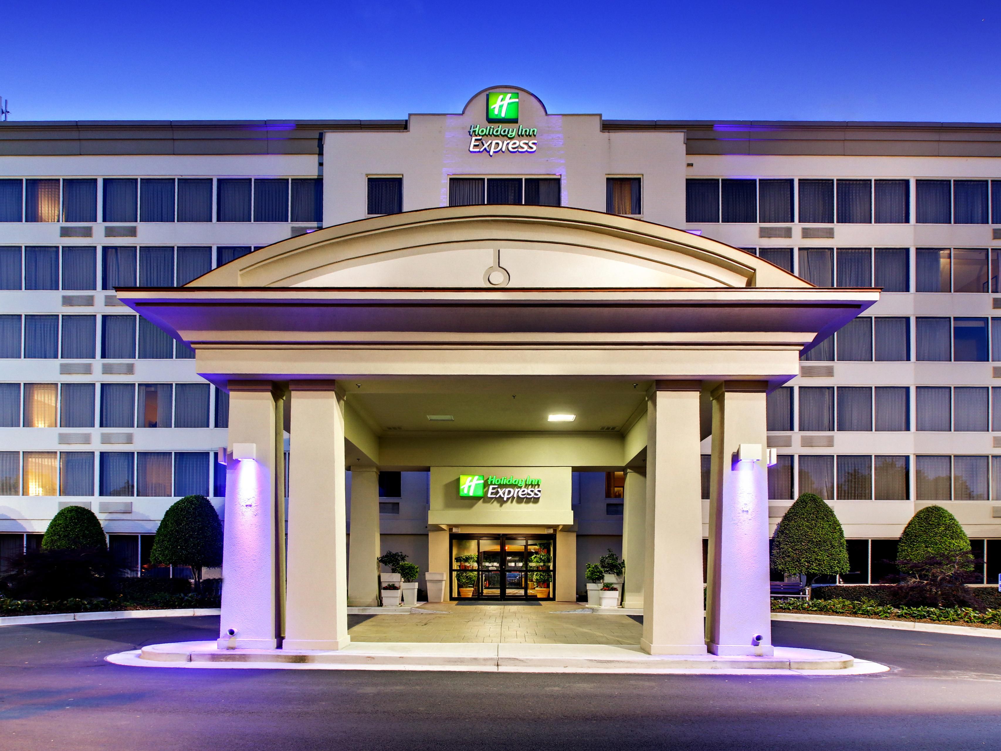 Atlanta-Kennesaw, GA Hotel - Holiday Inn Express & Suites