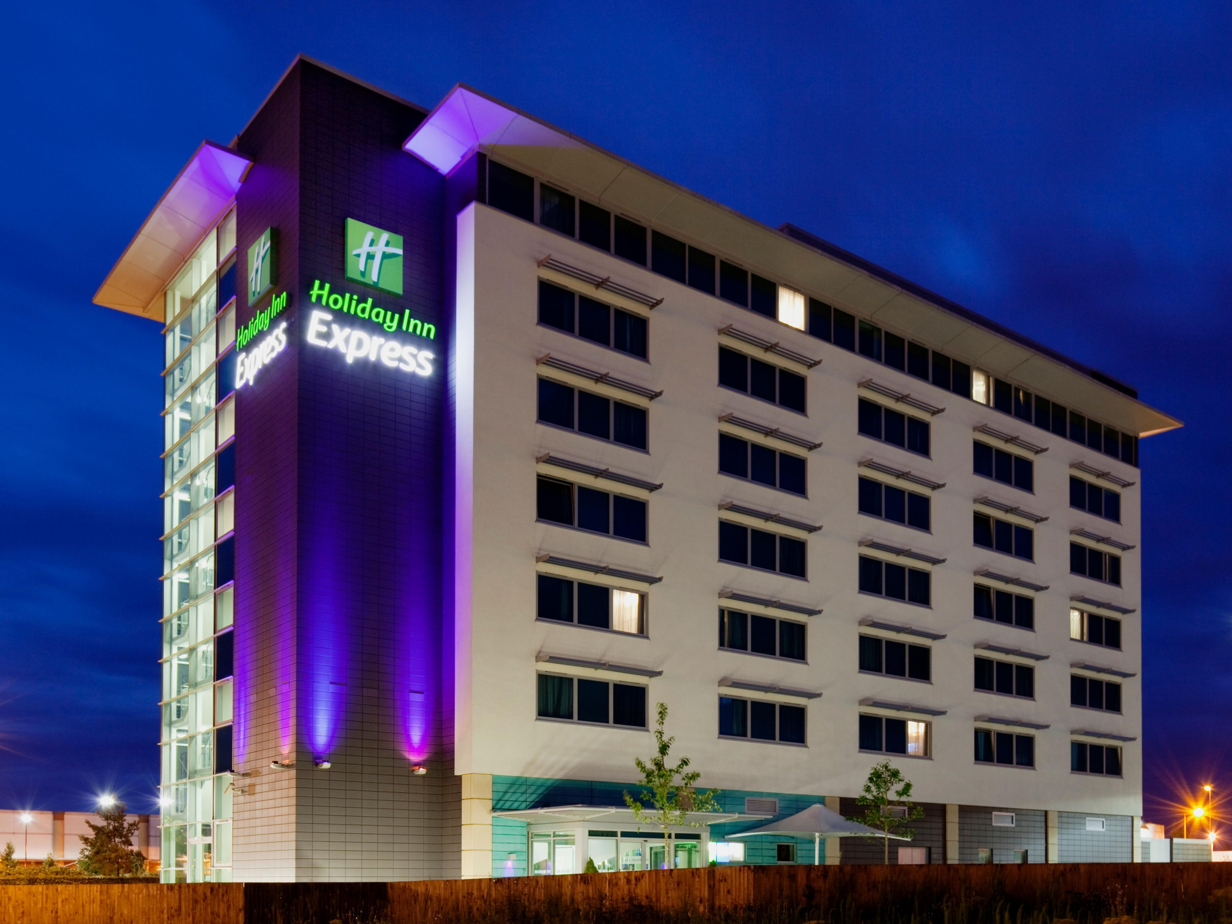 Holiday Inn Express Holiday Inn Express Lincoln City ...