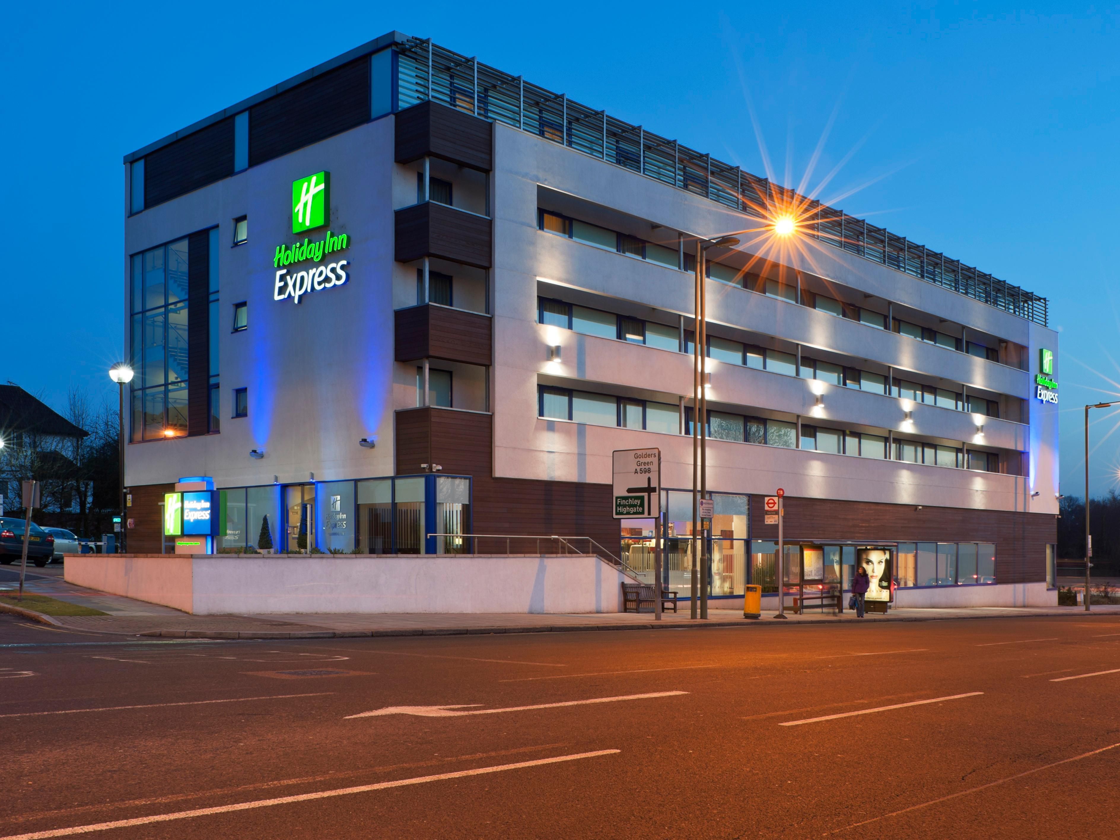 Hotels near Golders Green | Holiday Inn Express London ...