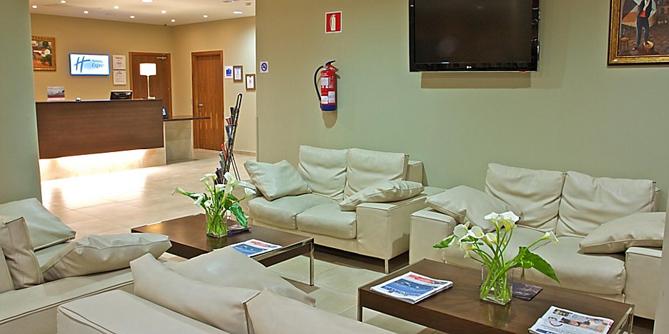Holiday Inn Express Hotel Campo De Gibraltar Barrios