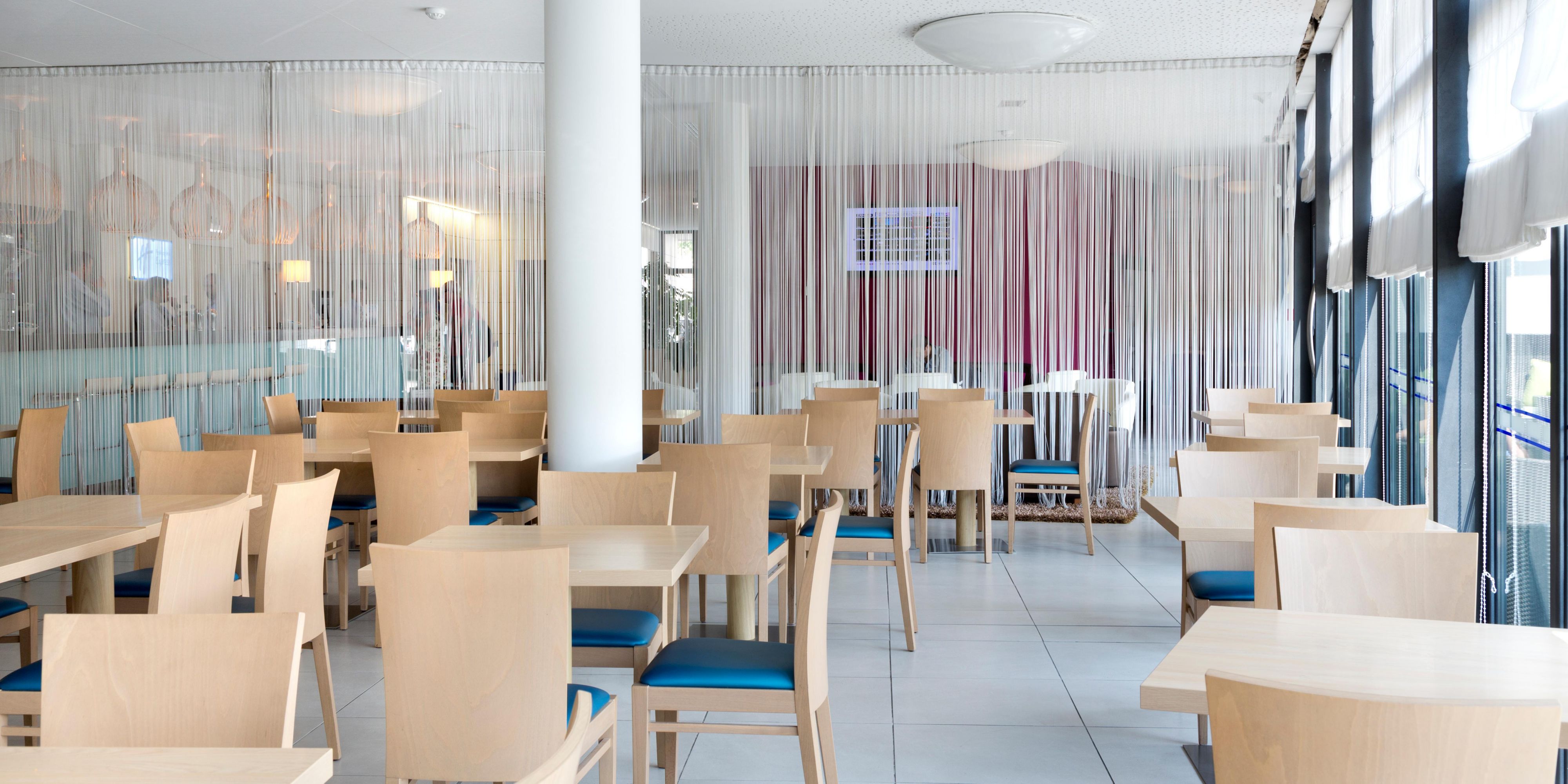 Holiday Inn Express Hotel Marseille Saint Charles - 