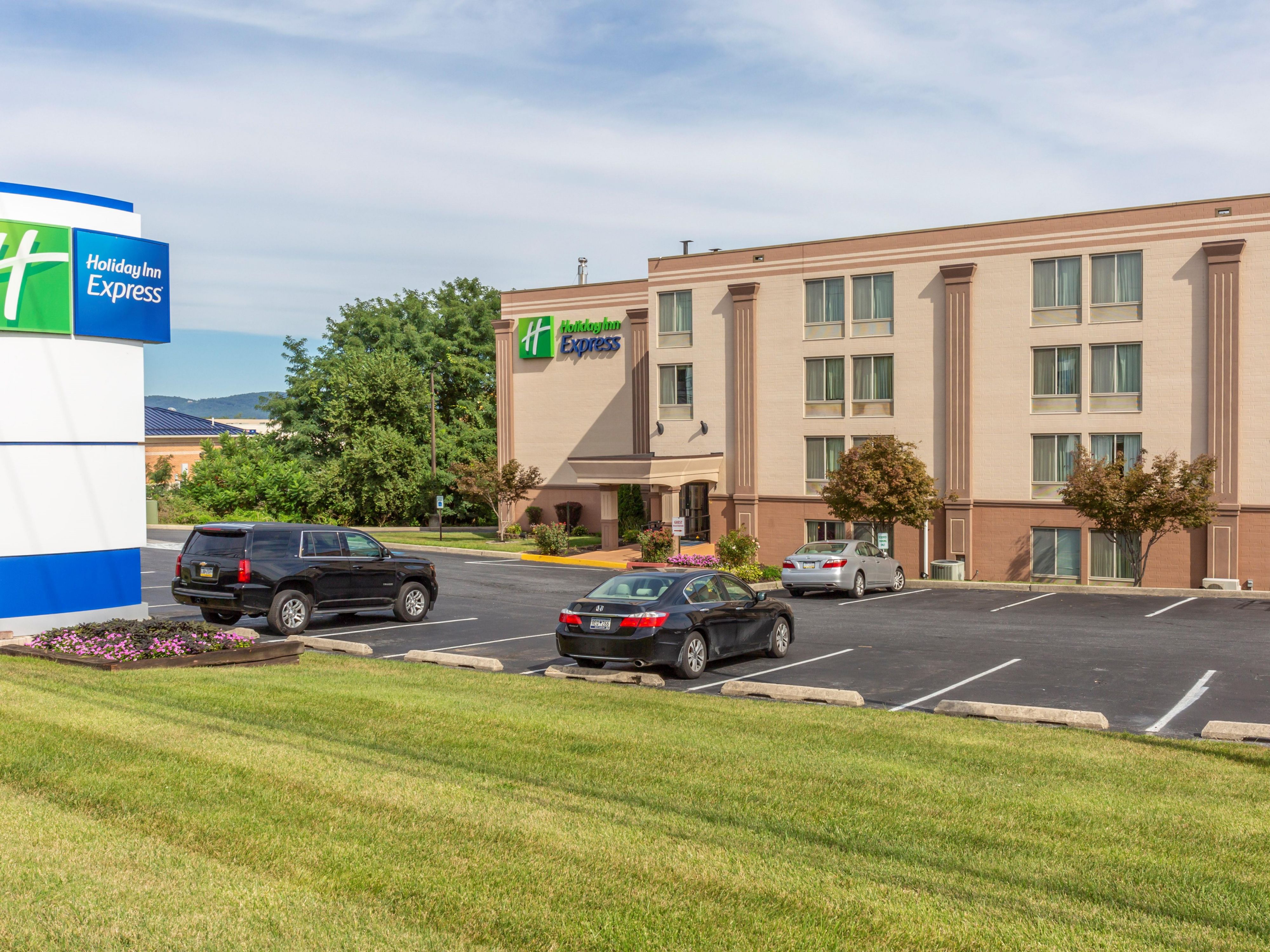 Hotels In Mechanicsburg Pa Holiday Inn Express Harrisburg Sw