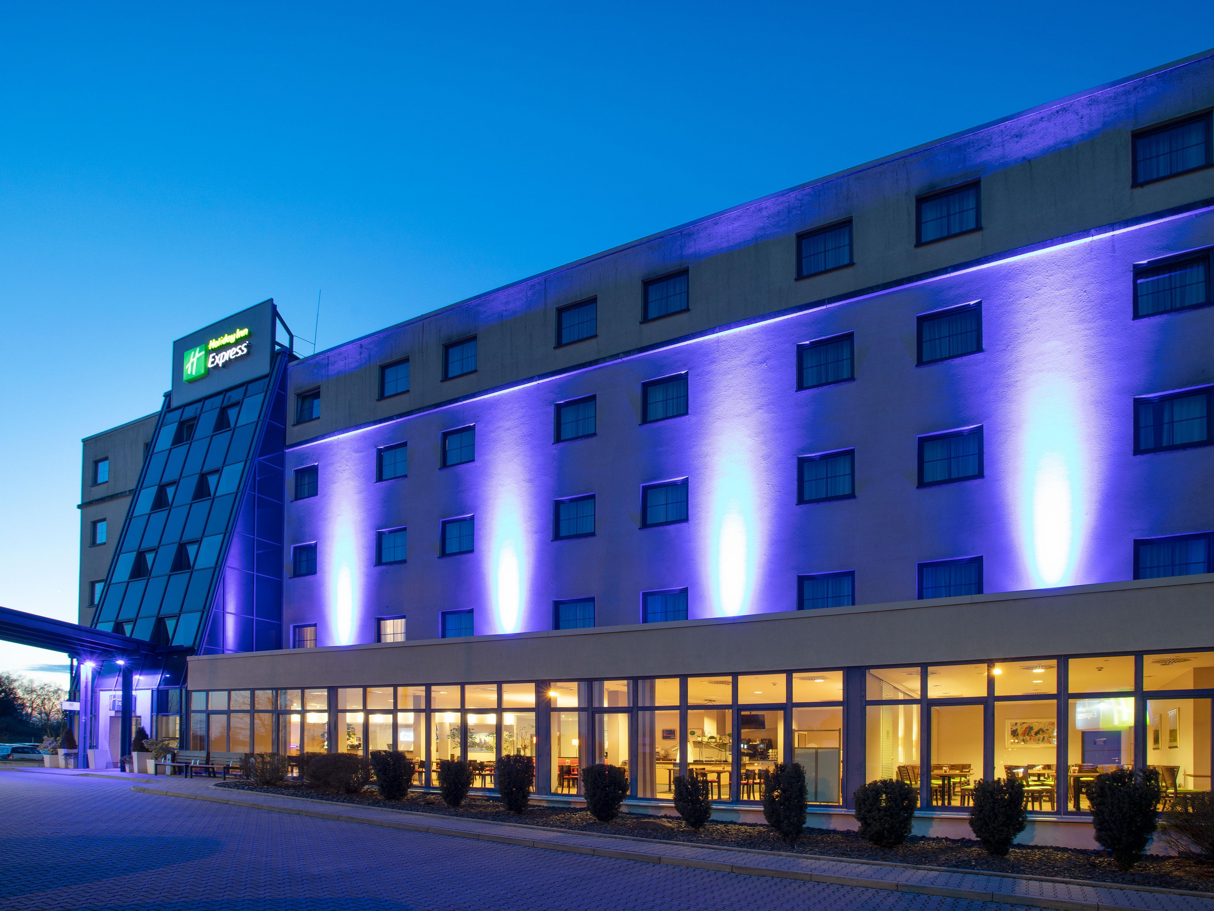 Hotels am Flughafen: Holiday Inn Express Frankfurt Airport