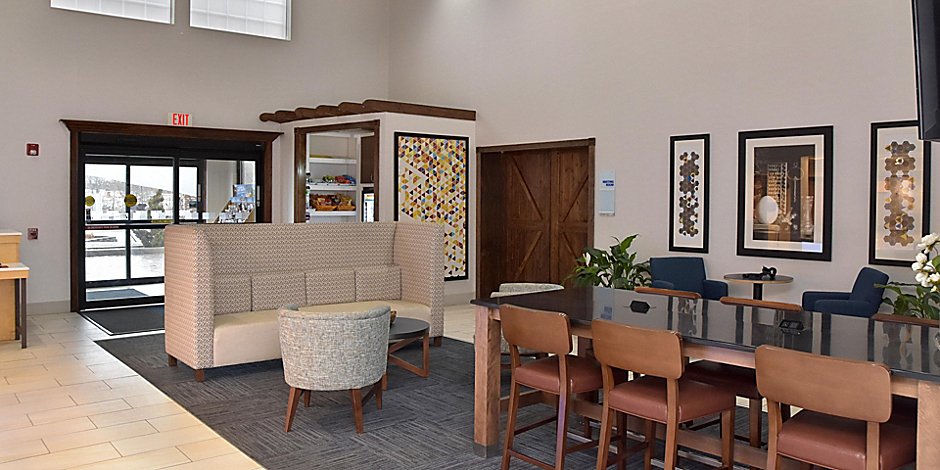 Hotel In Mount Pleasant Pennsylvania Holiday Inn Express Mt