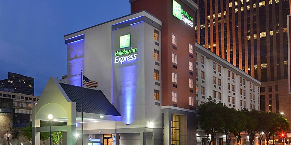 Hotels In Downtown New Orleans Holiday Inn Express New Orleans