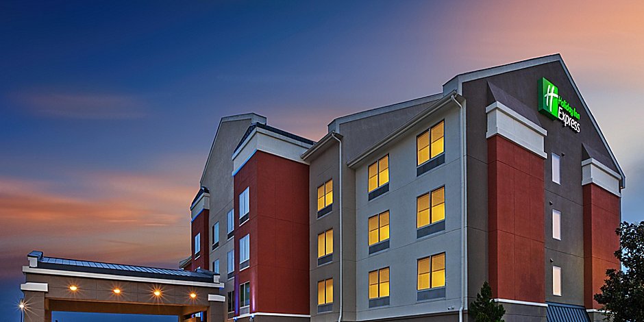 Hotels In New Orleans East Holiday Inn Express New Orleans East