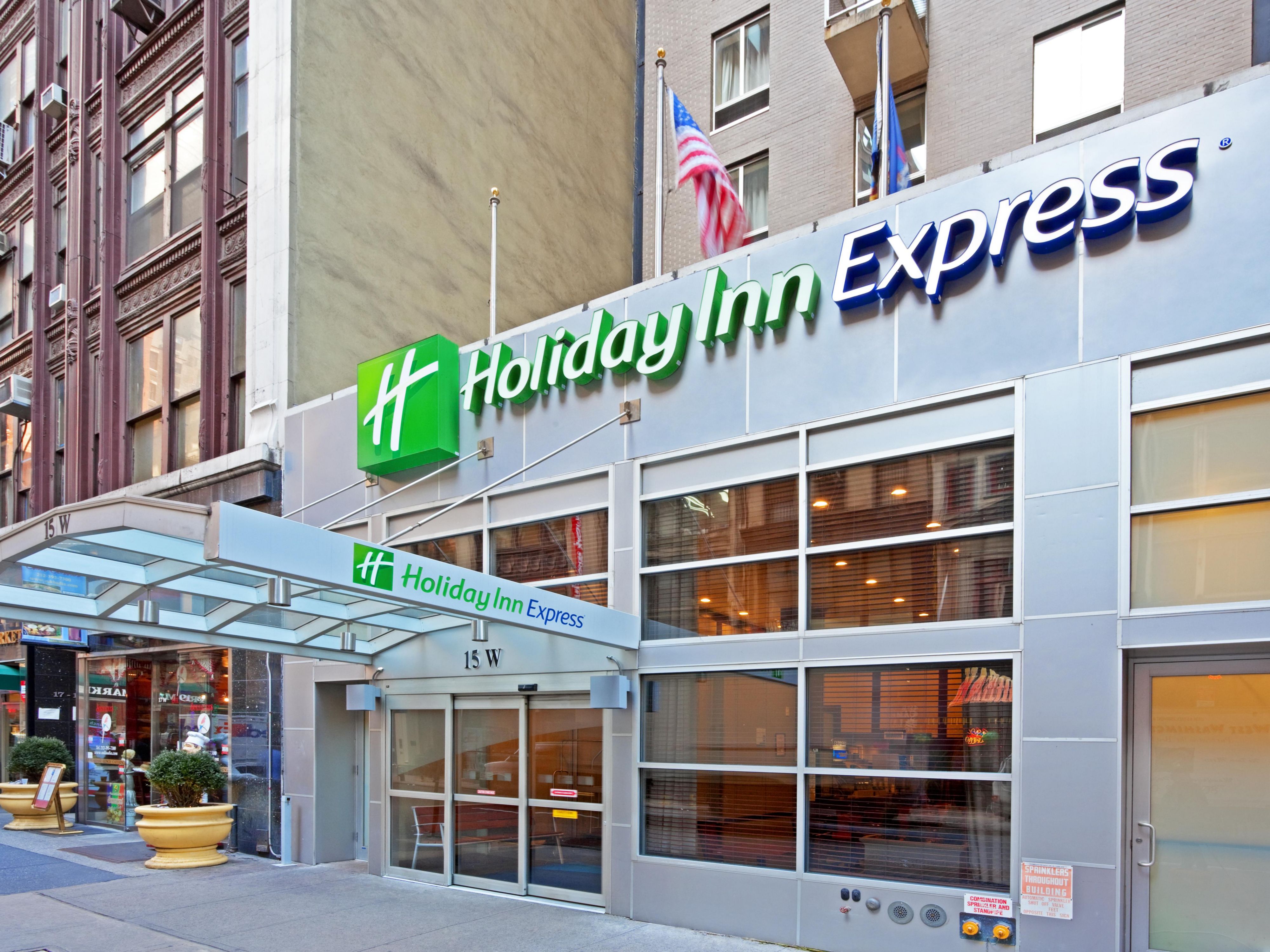 Holiday Inn Express New York City Fifth Avenue Hotel by IHG